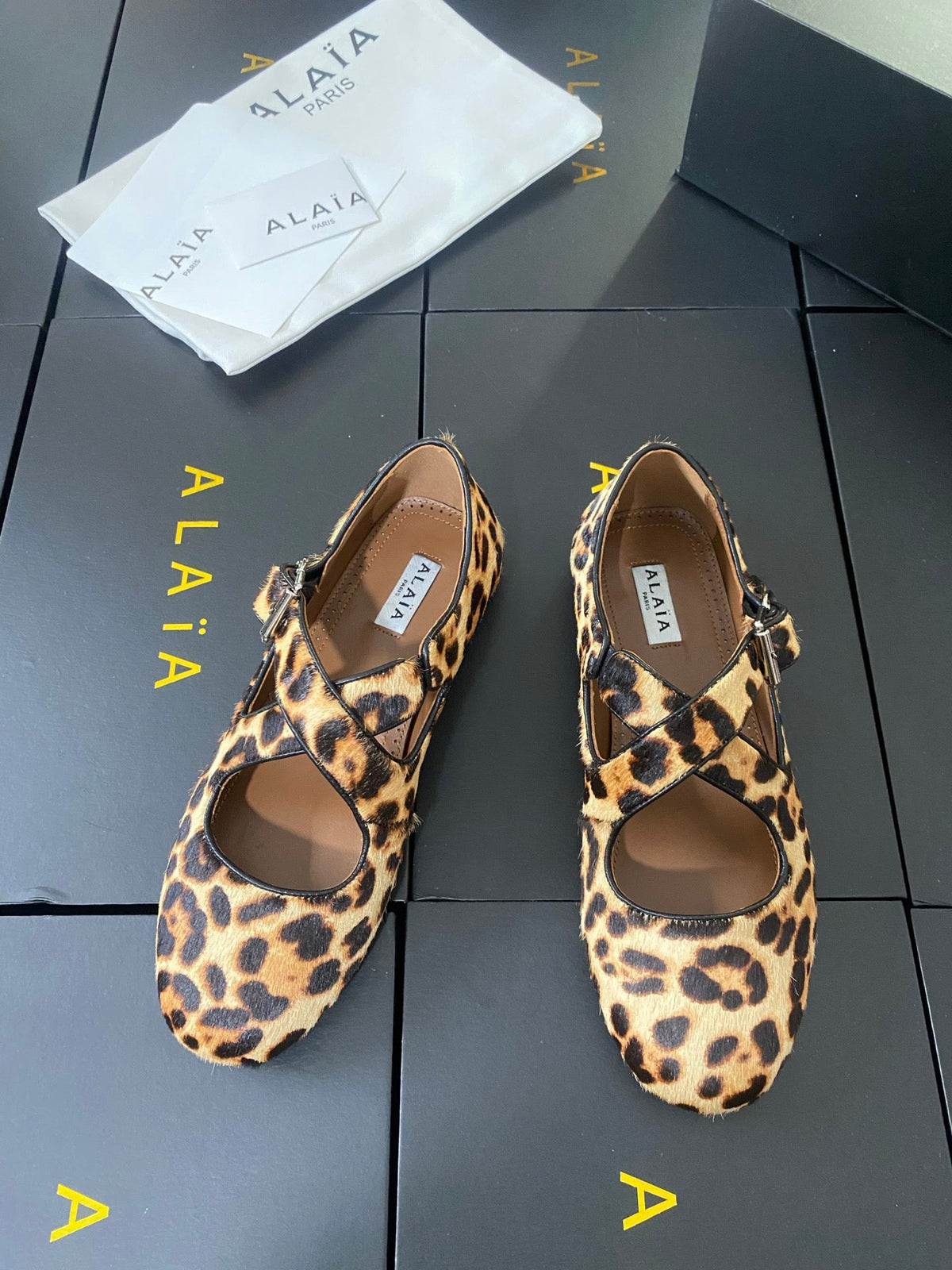 Alaia 26s Leopard Mary Jane Flats 1cm Brown Black Pony Hair SHW 110722