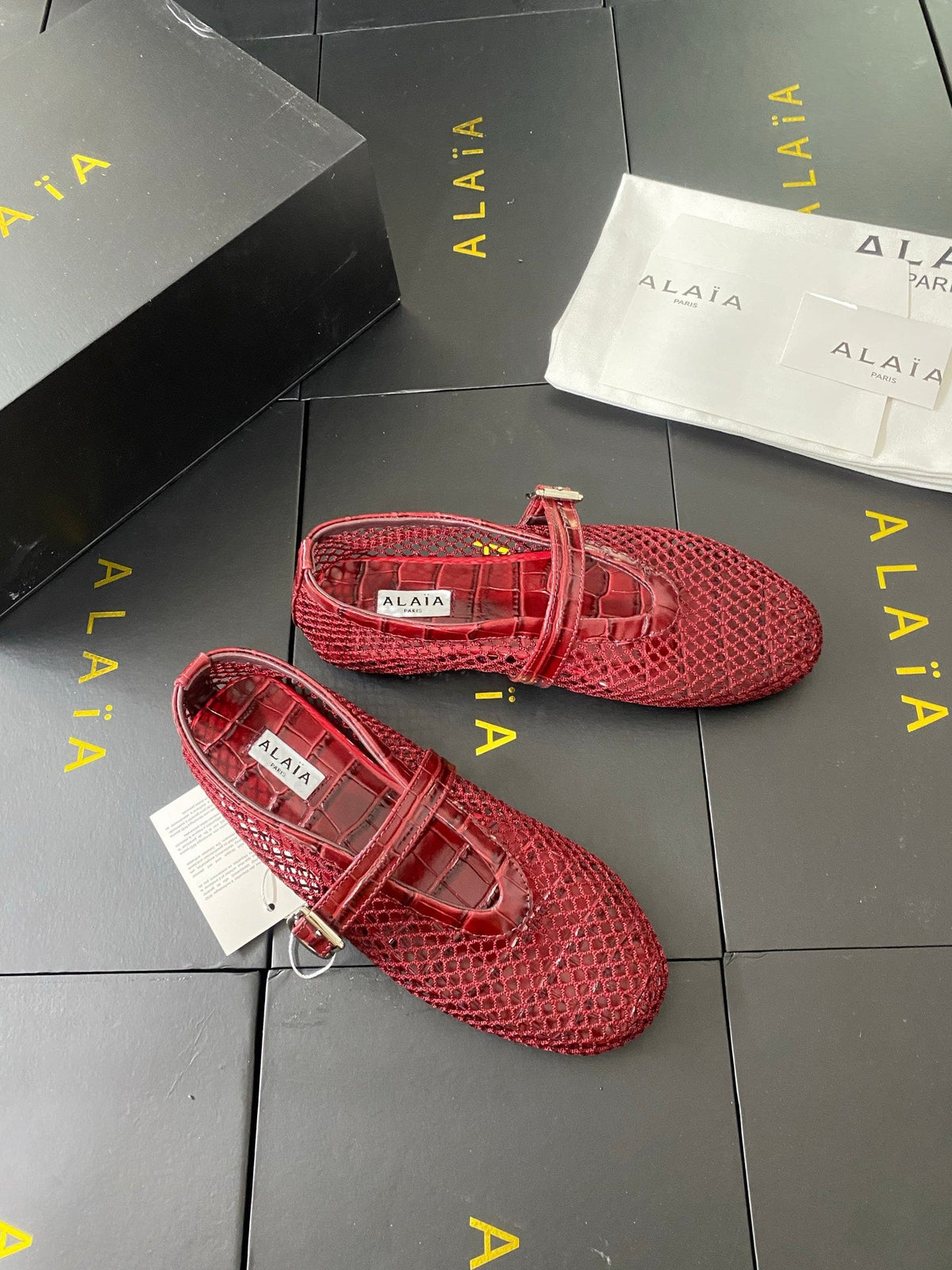 Alaia 26s Mary Jane Red Fishnet Strass Croc-Effect Leather 195002