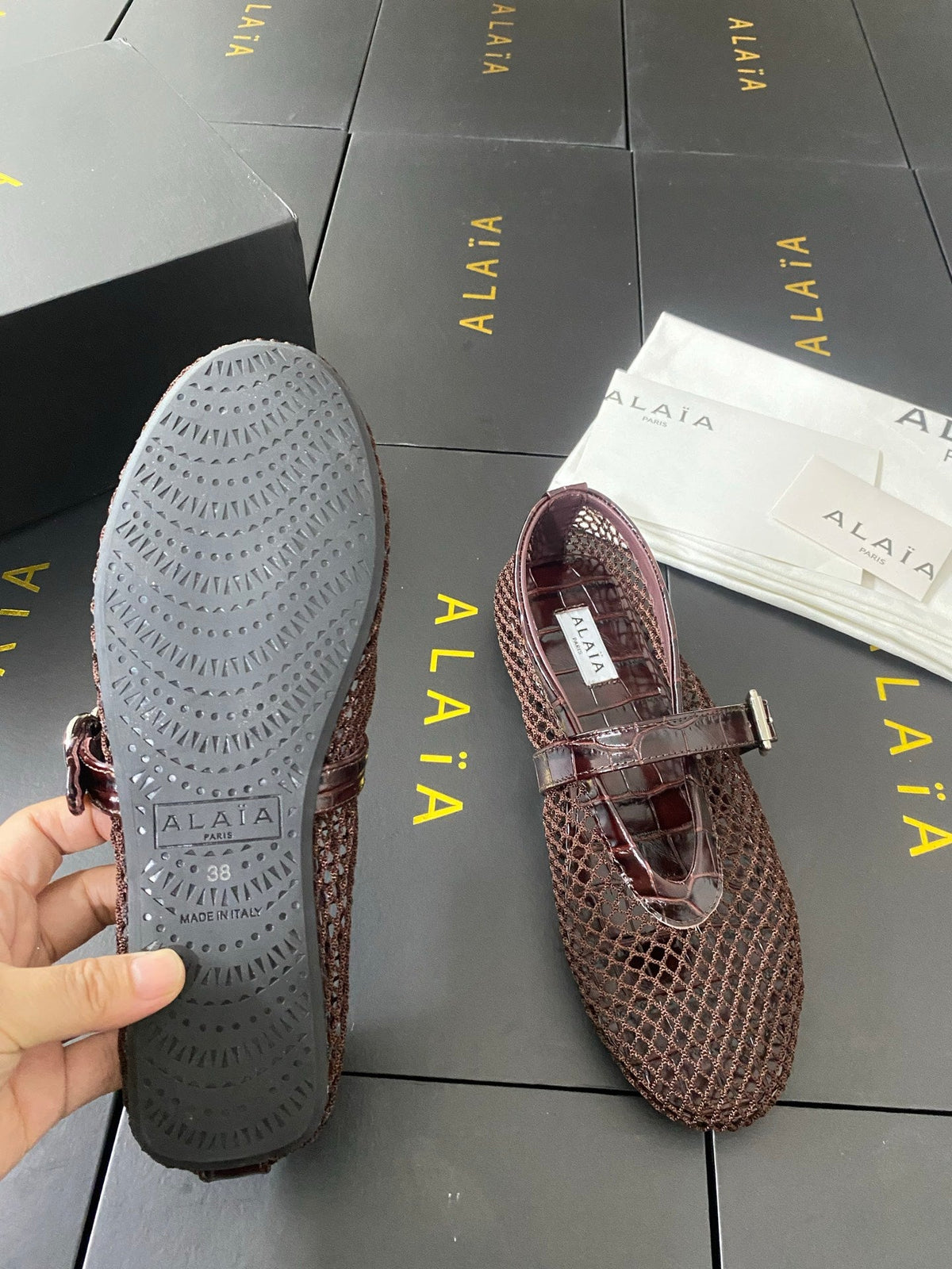 Alaia 26s Mary Jane Burgundy Fishnet Strass Croc-Effect Leather 195003
