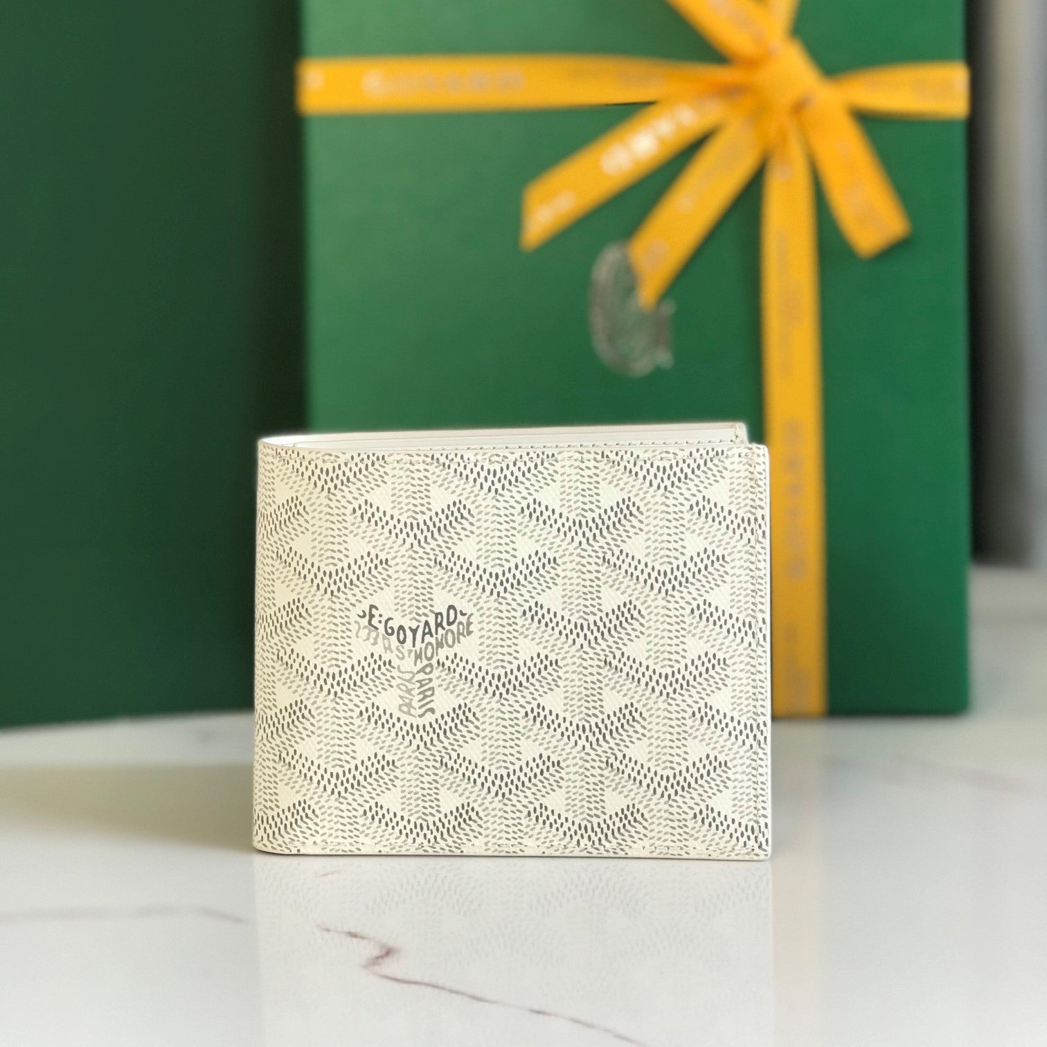 Goyard Victoire Wallet 11cm White Canvas & Cafskin
