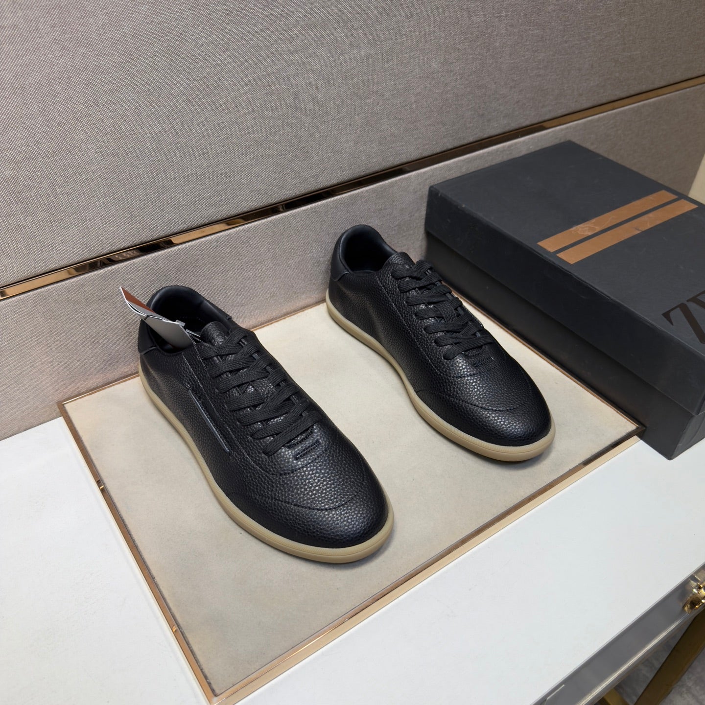 Zegna 232 Men’s Sneakers Black Grain Leather 178303