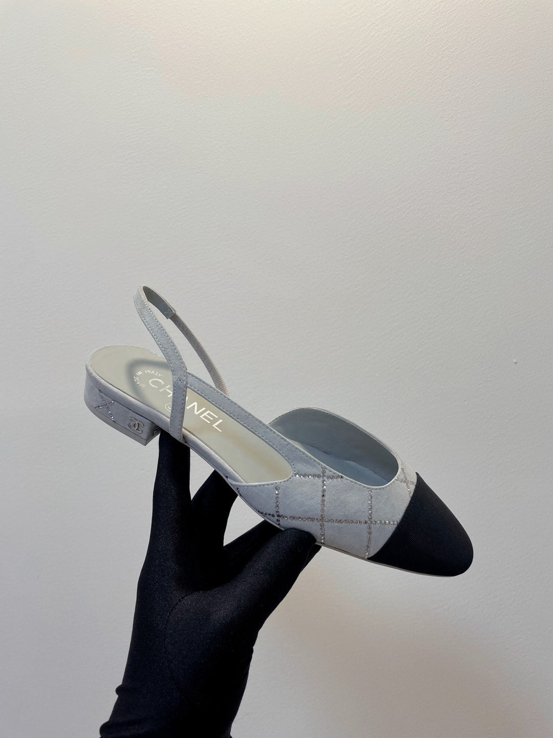 CC 26s Quilted Two-Tone Slingbacks Black Grey Suede Fabric 941698