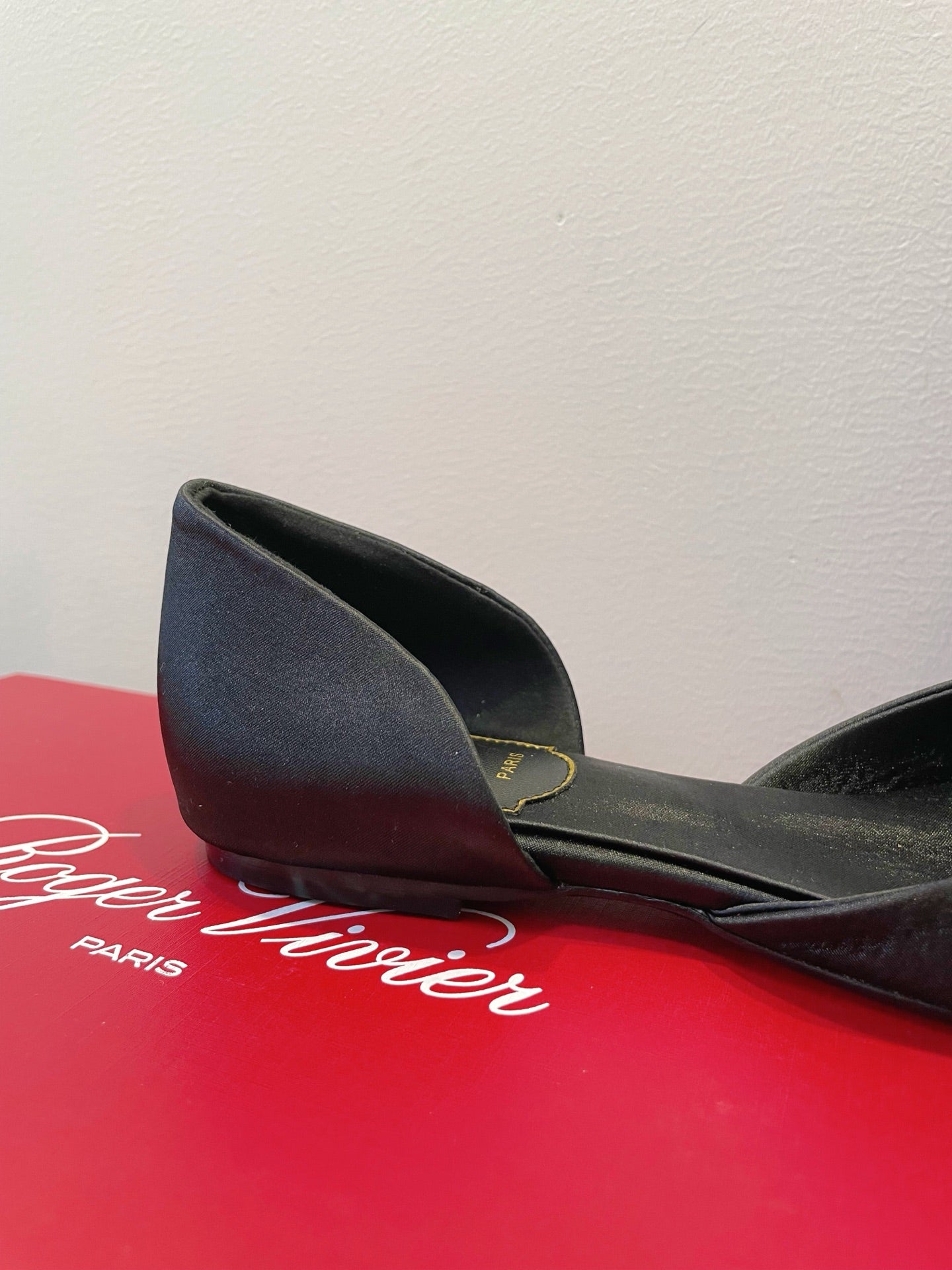 Viv Chips Ballerina Flat Black Silk