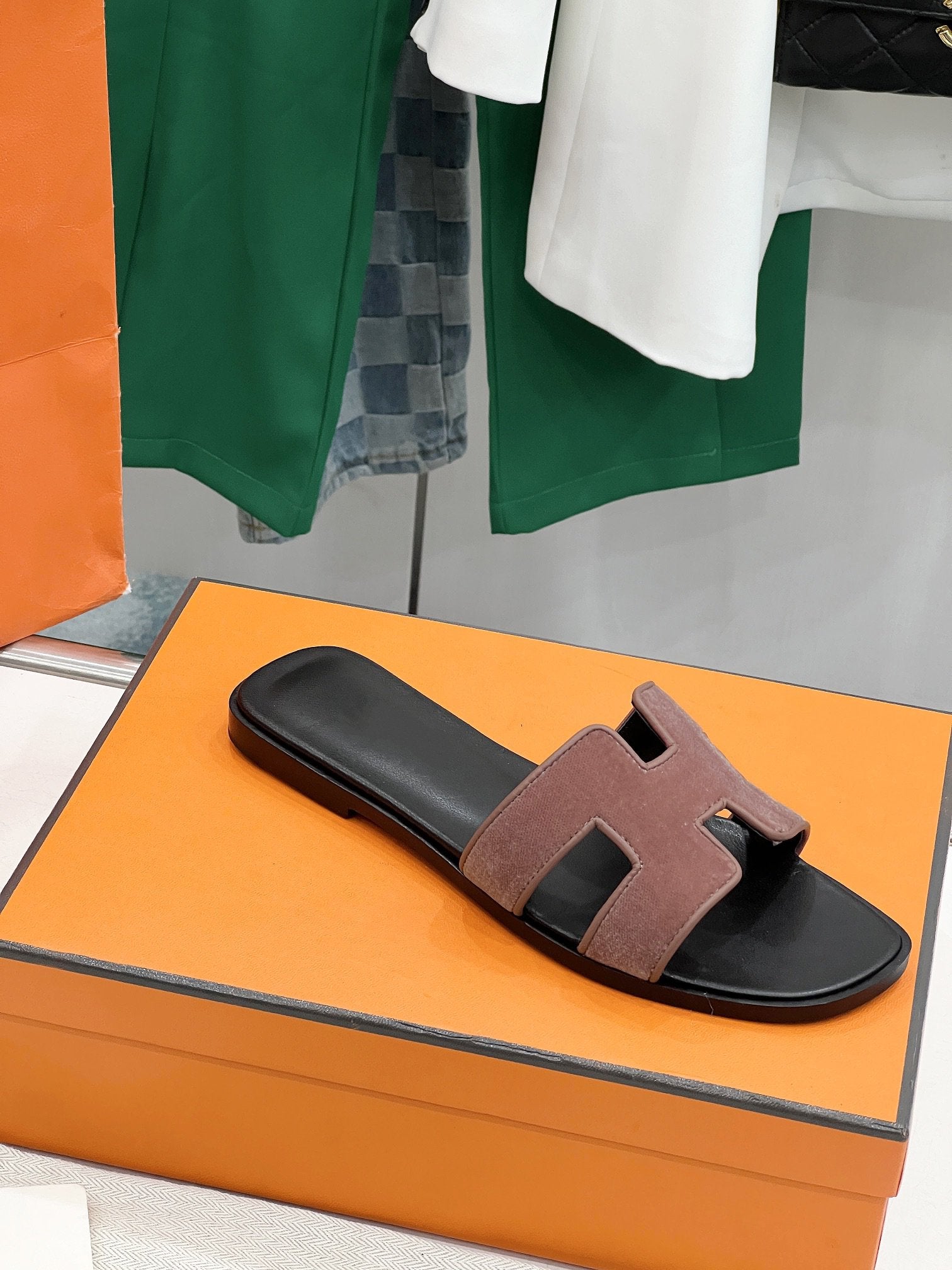 0ran sandal sienna velvet goatskin