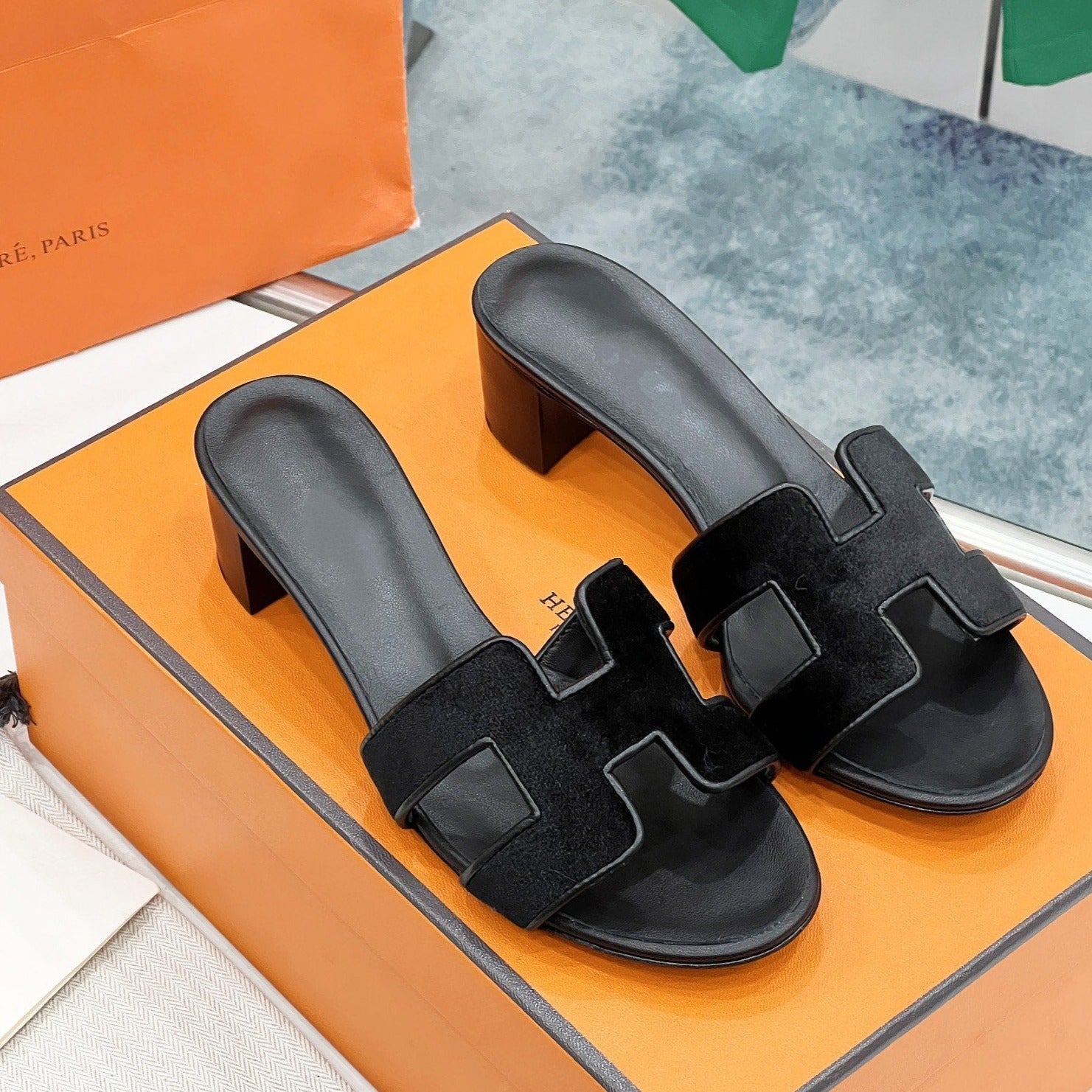 0ran 45 sandal black velvet goatskin