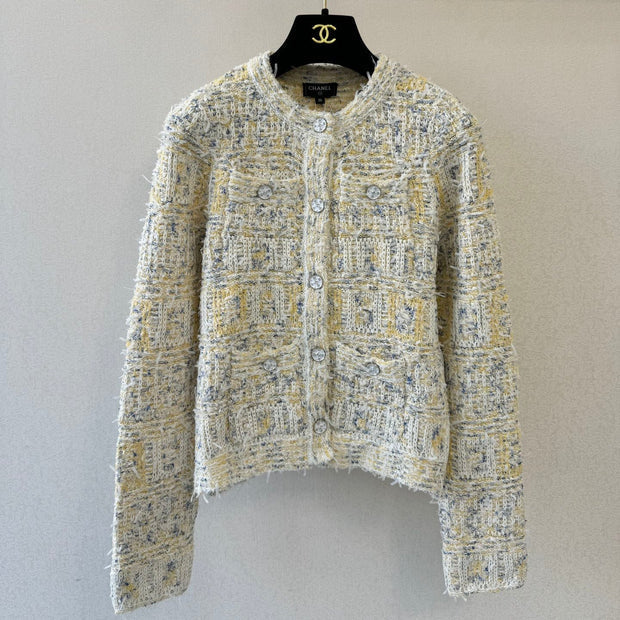 Chanel 2026 Cardigan Light Yellow Mix White Wool 424719