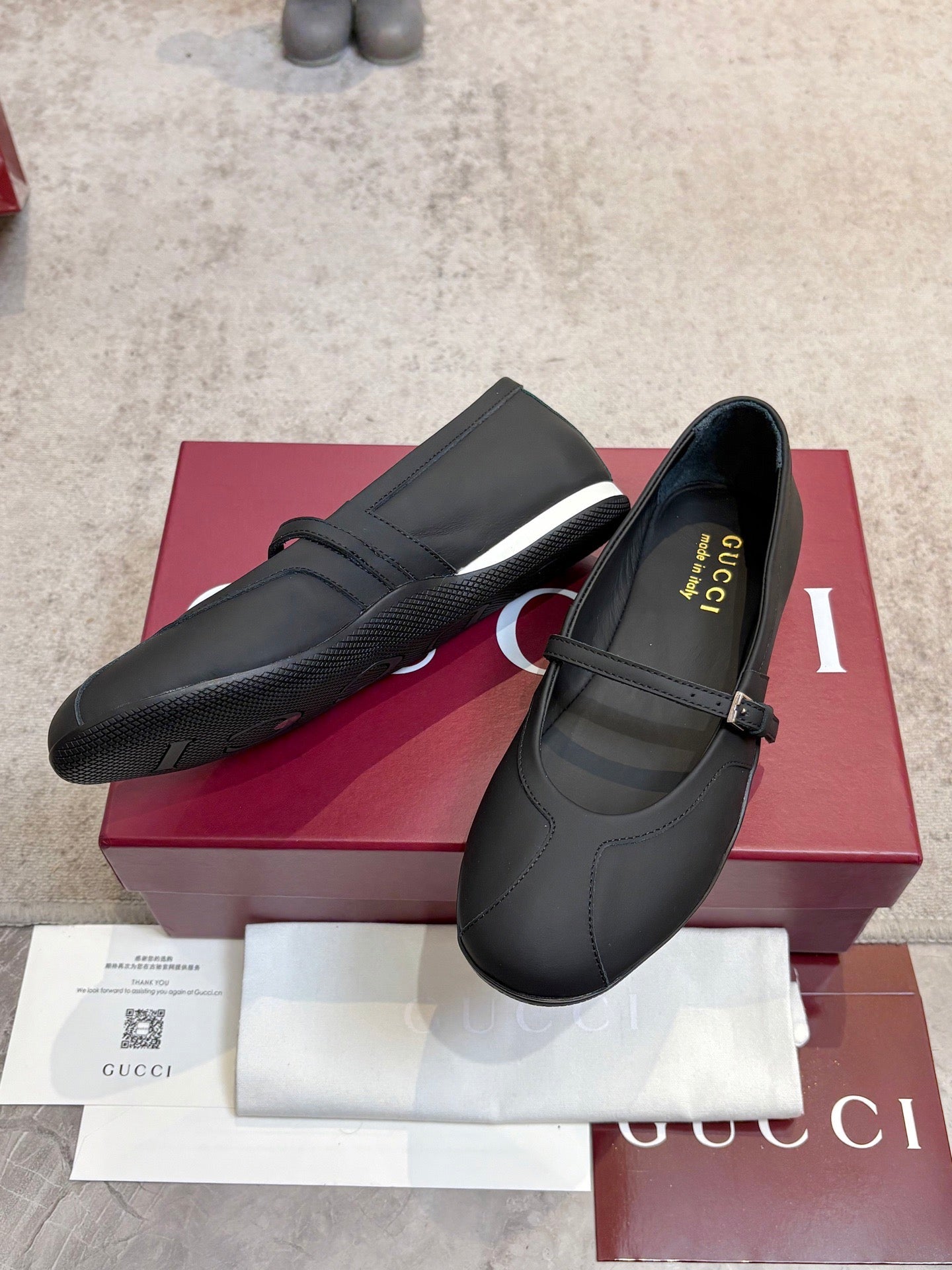 GG Shift Ballerina Black Leather 824473