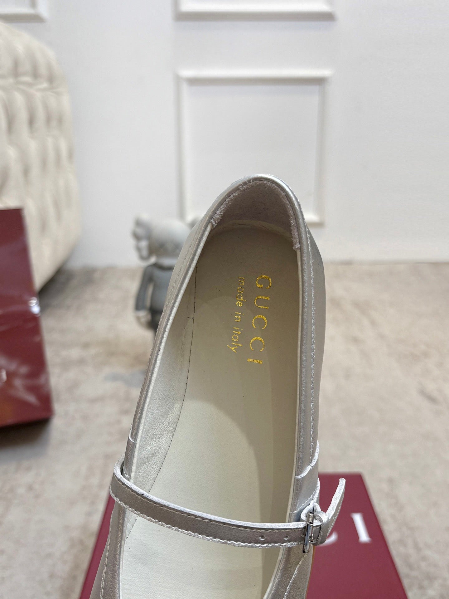 GG Shift Ballerina Sliver Leather 824475