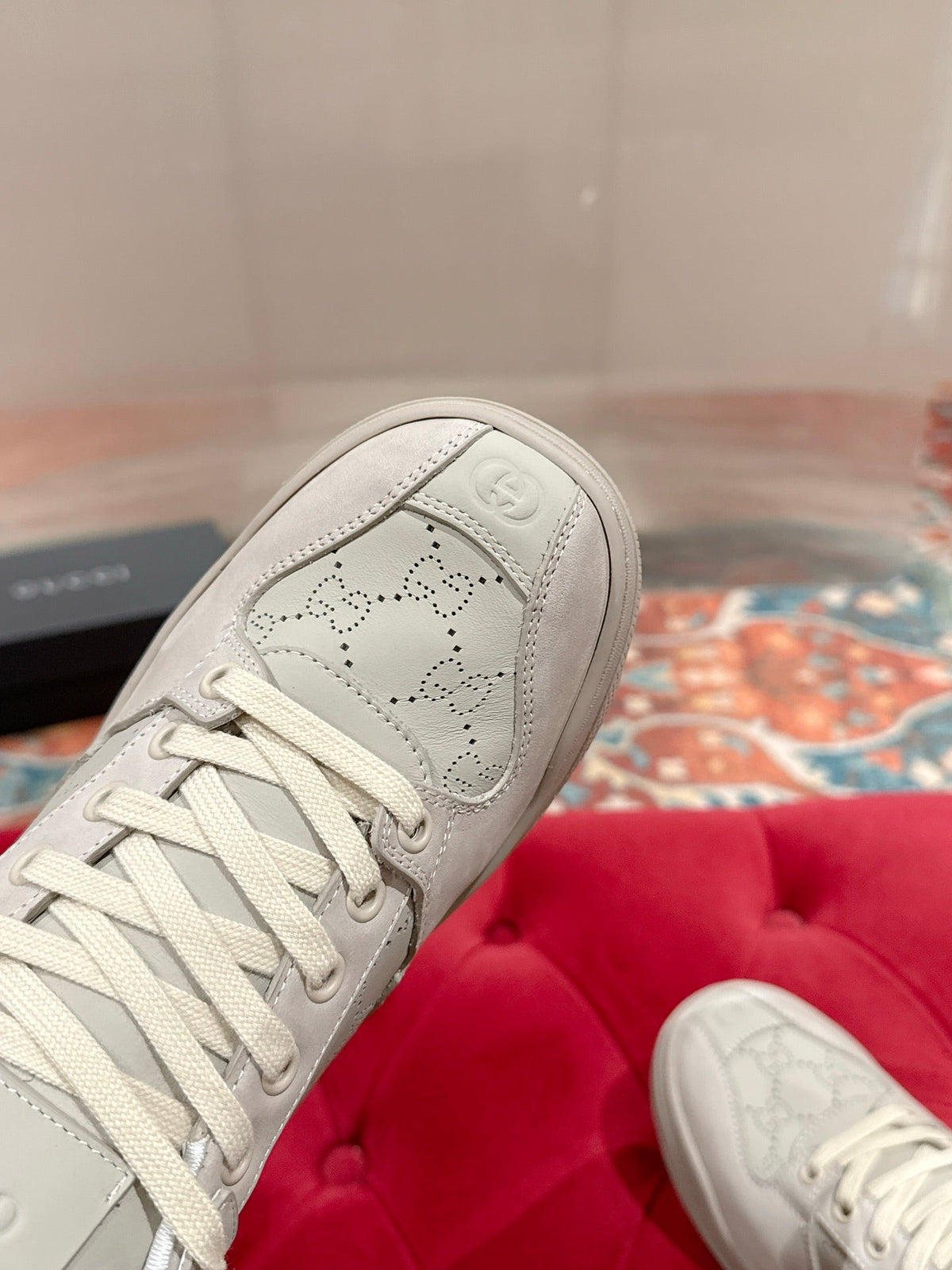 Gucci 26s Sneakers 2.5cm White Perforated Leather 187745
