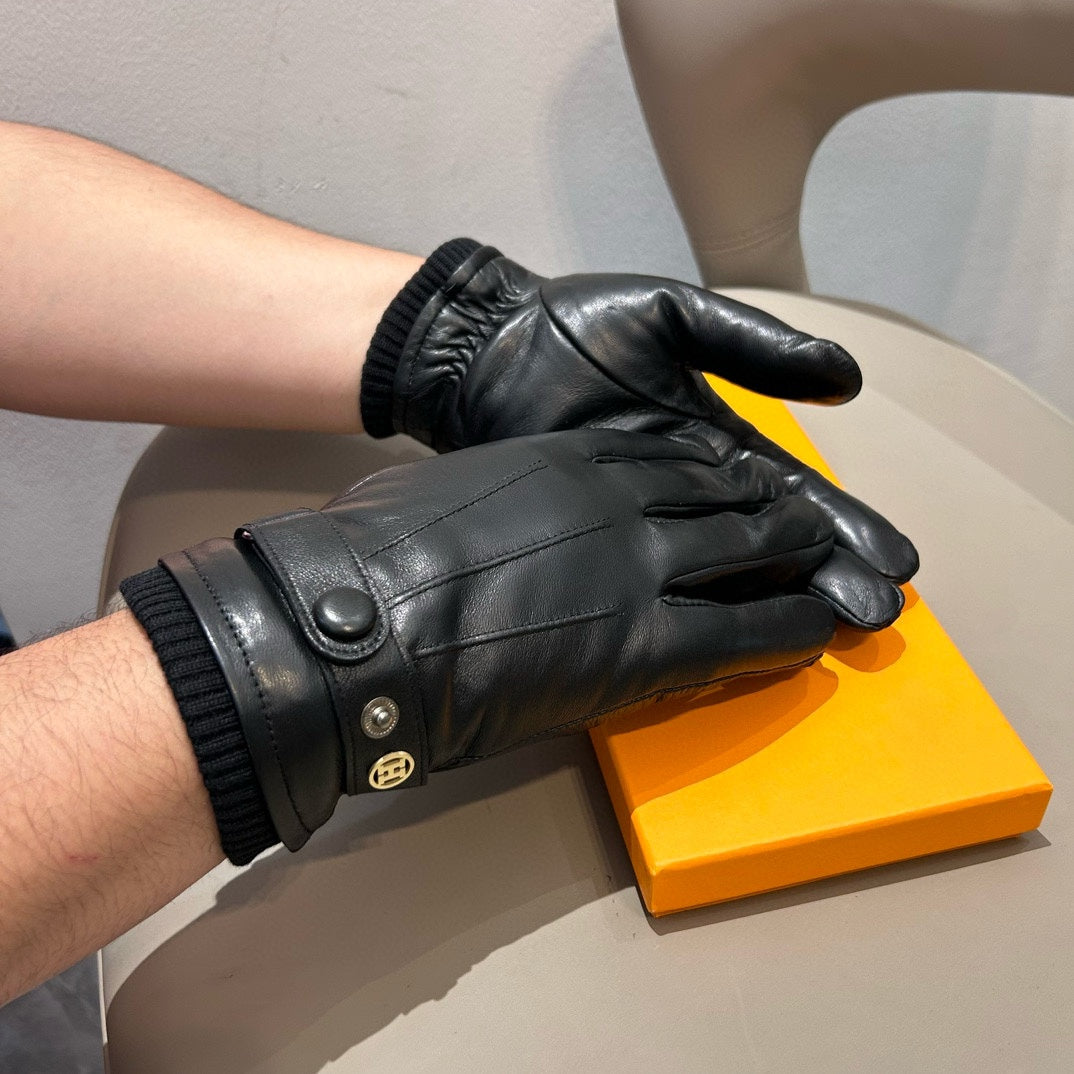 GLOVES WITH BUTTON IN BLACK SHEEPSKIN 456347