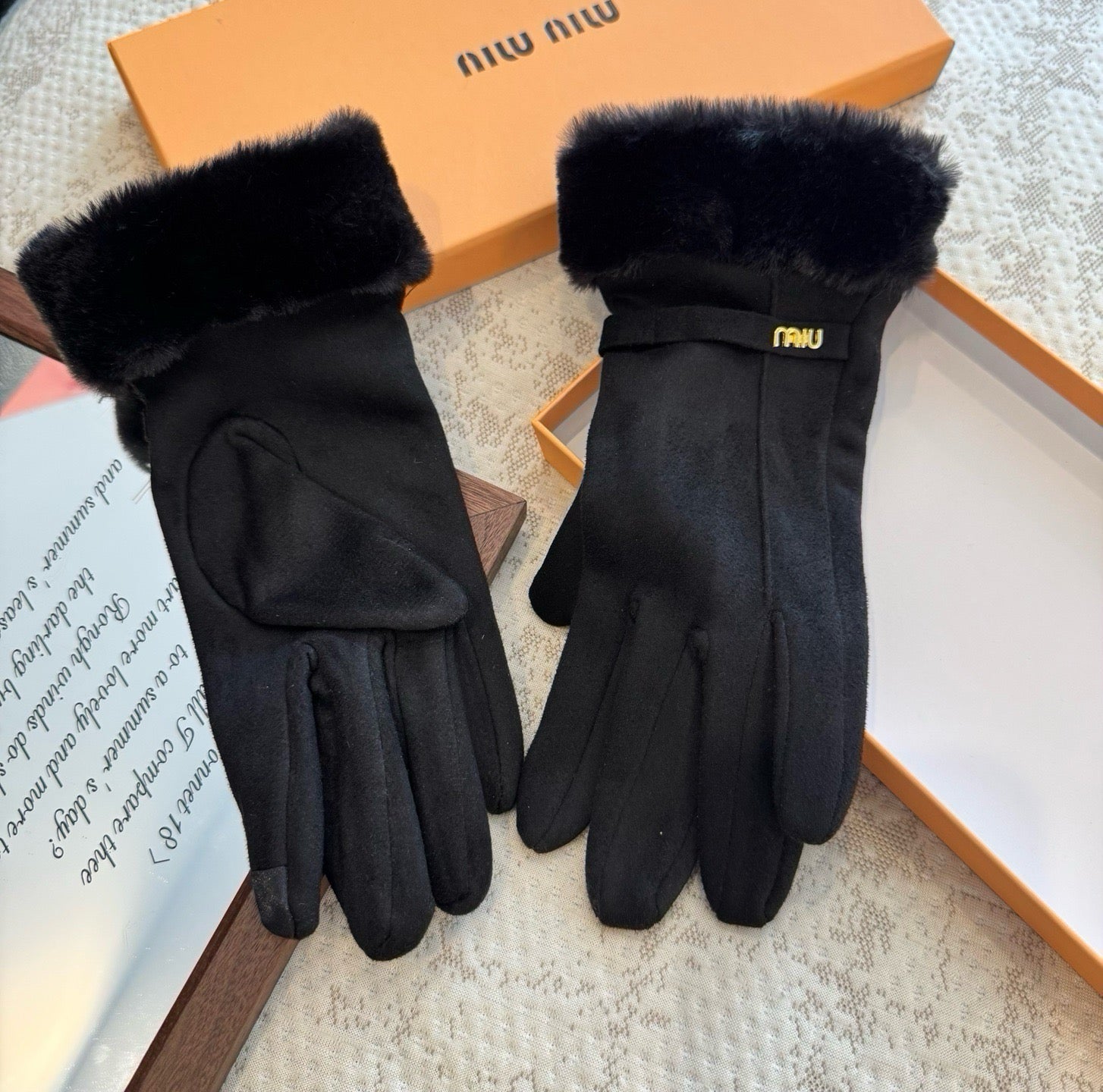 Miu 26s Gloves 405423