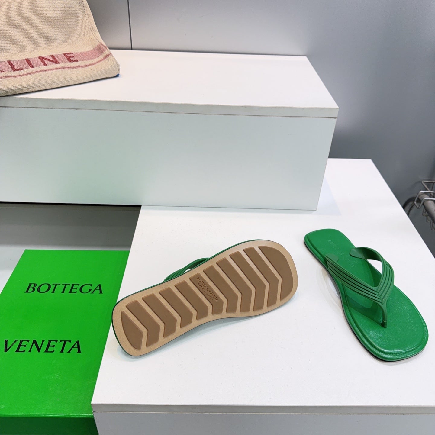 BV Sampieri Thong Sandal Green Rubber 842934