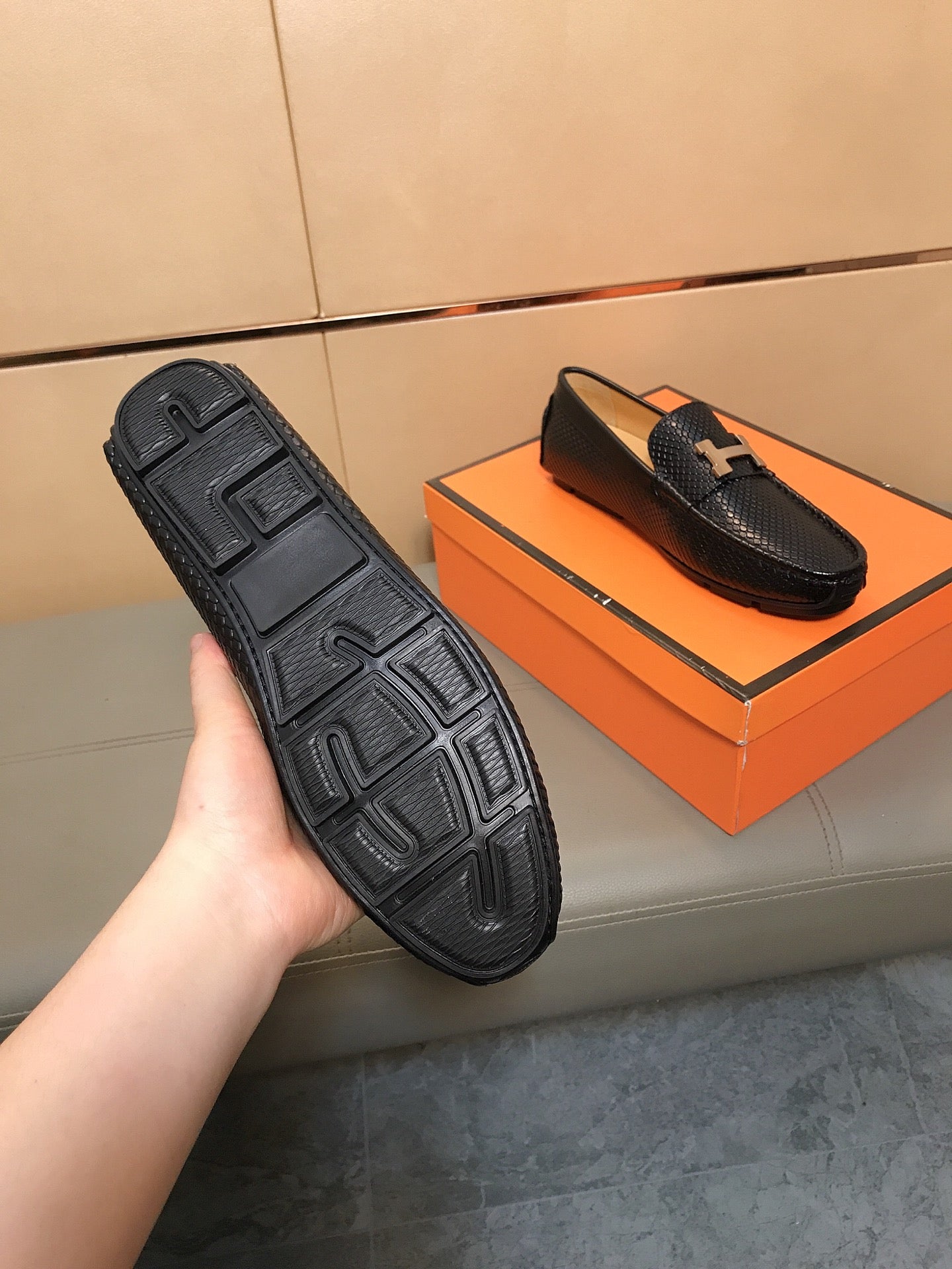 HM Men's Casual Loafers Black Ostrich-embossed Cowhide 892126