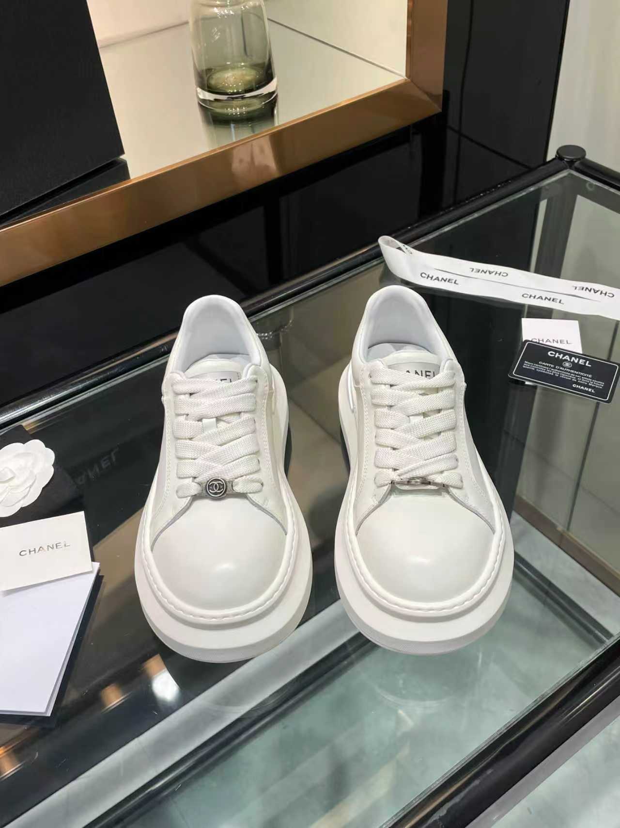 CC 26s Oversized Sneaker White Lambskin 935463