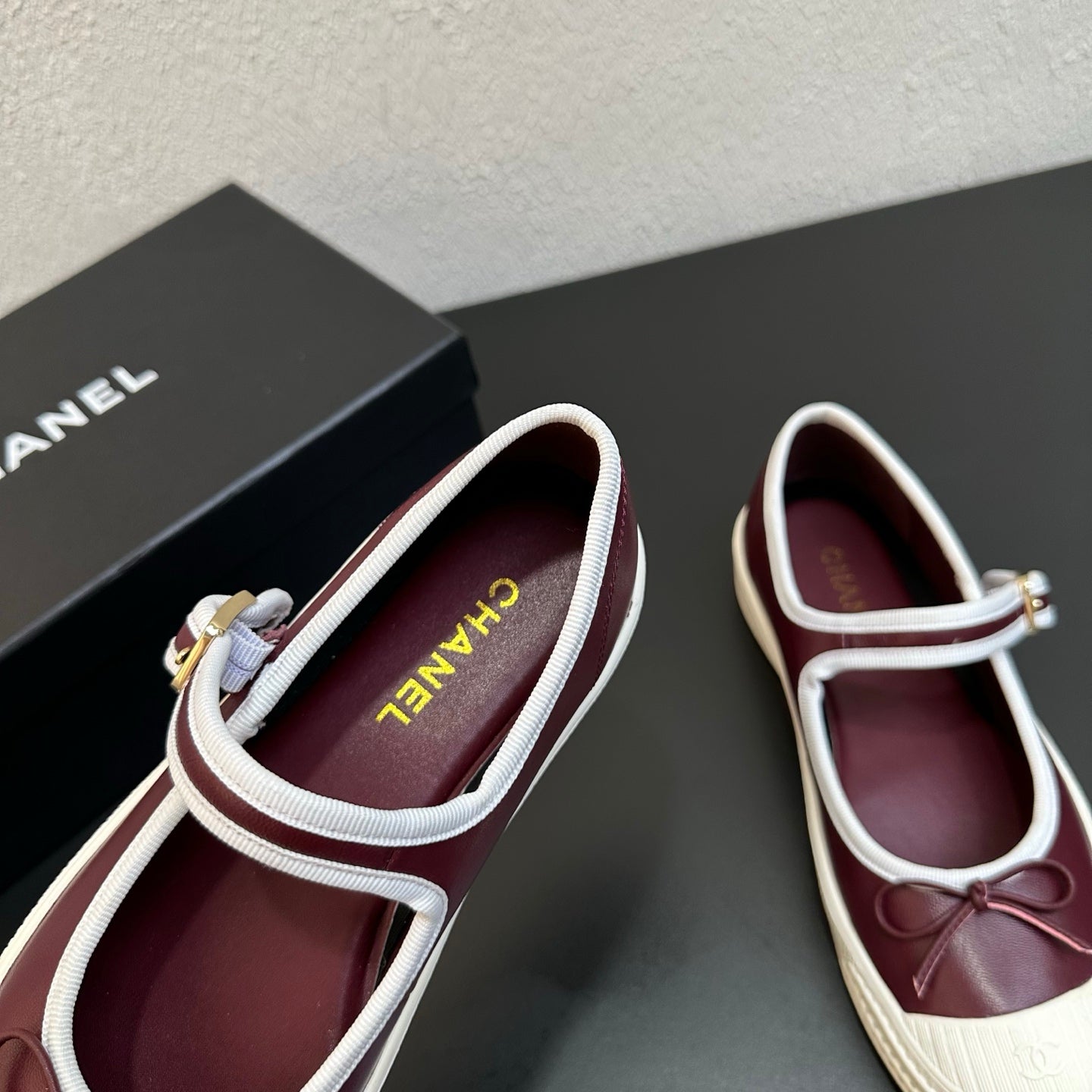 CC 26s Mary Jane Flat Burgundy White Lambskin 846327
