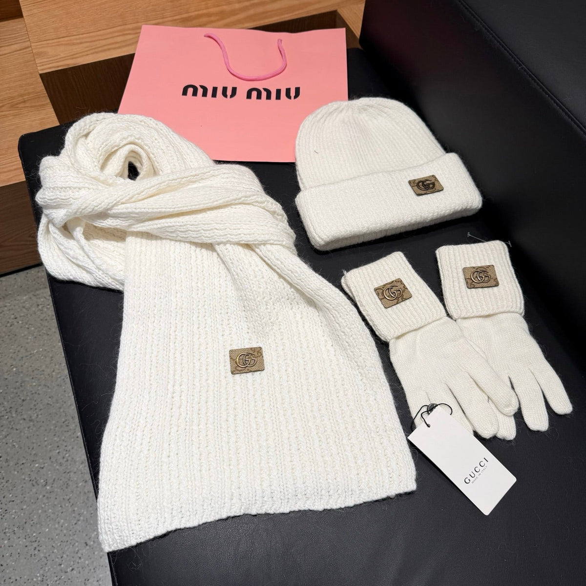 Gucci Accessories Scarf Beanie and Gloves Set White Knit 547620