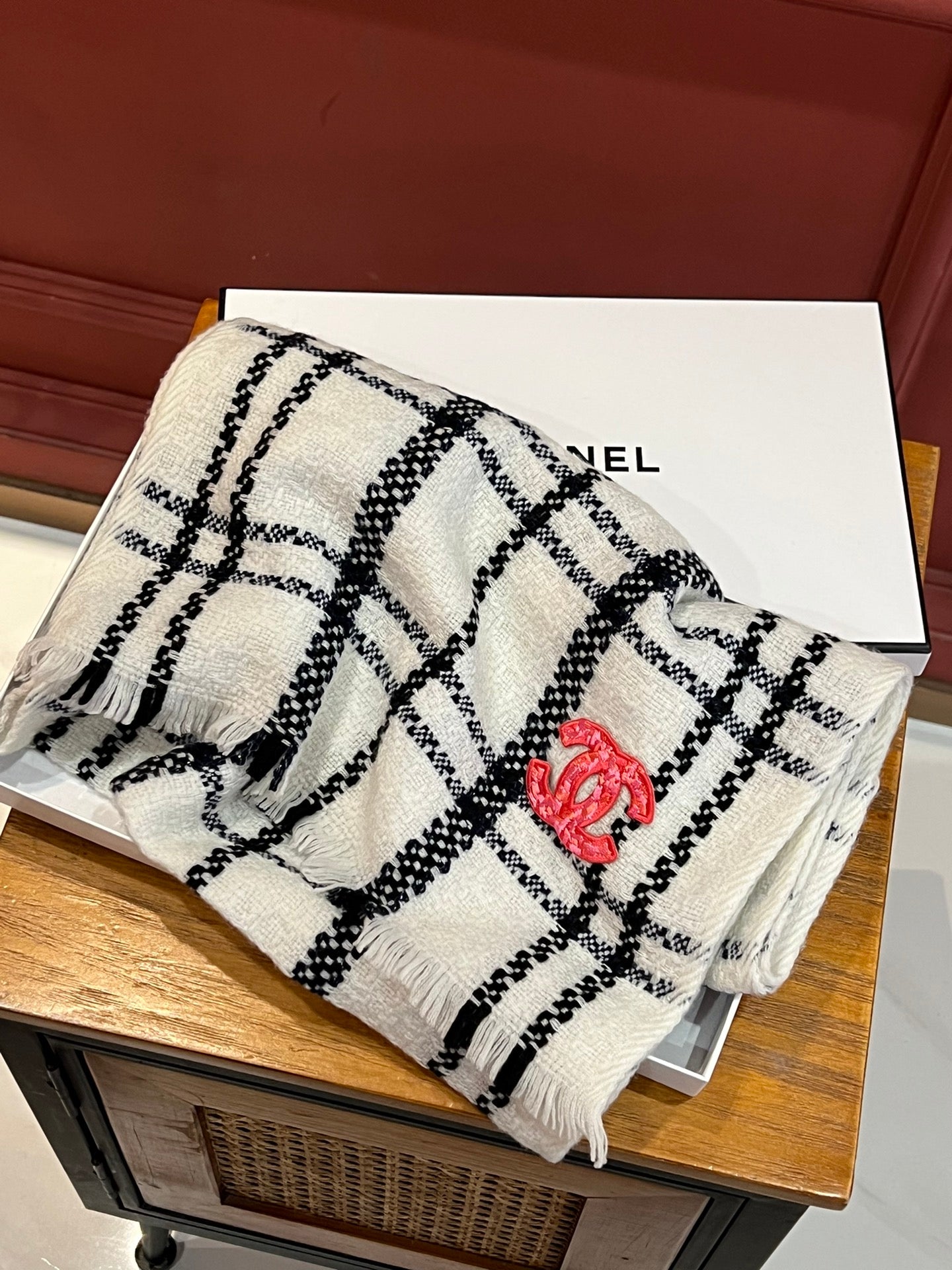 CC Scarf 190 CM In White With Black Stripes Wool  420038