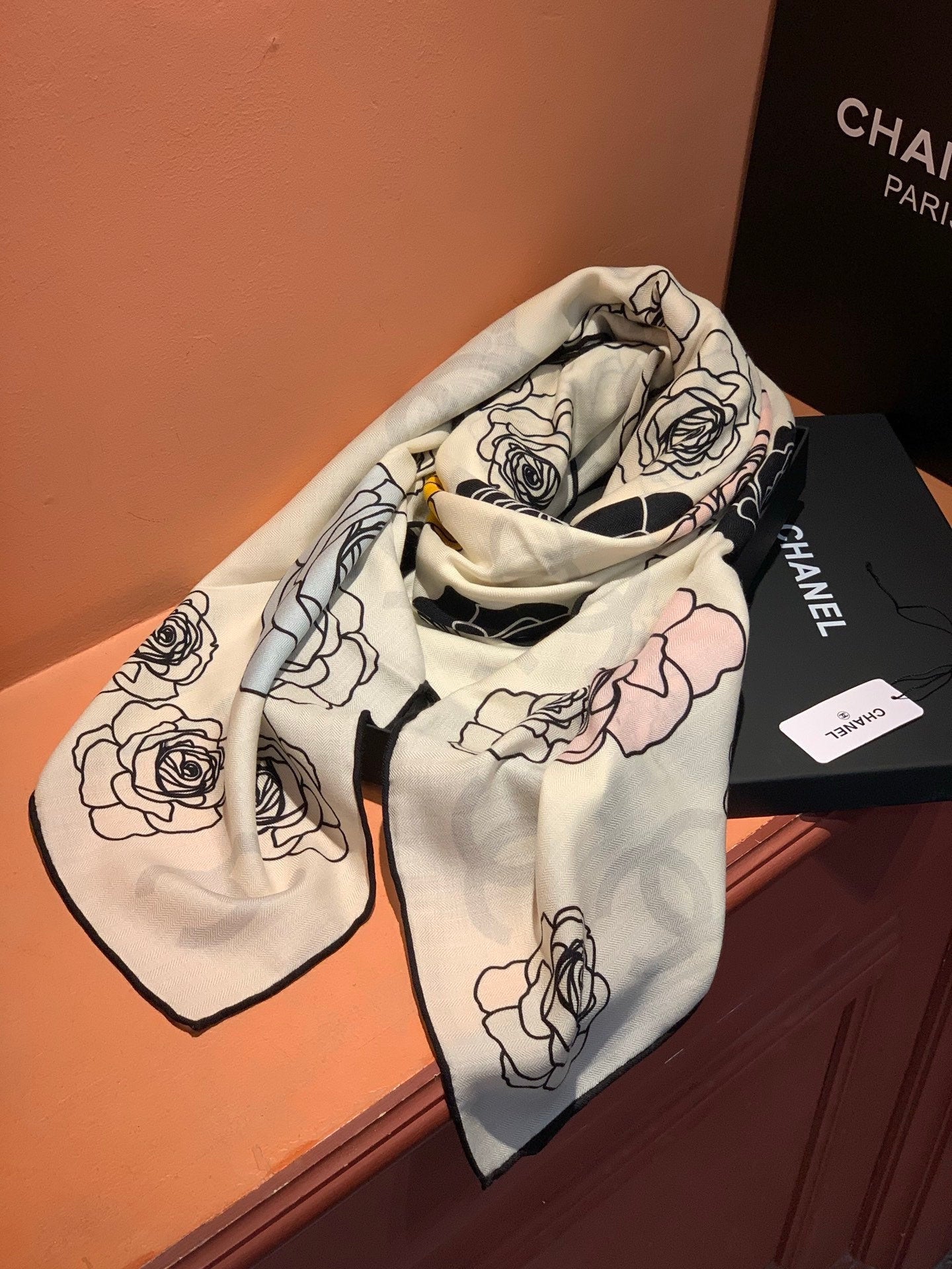 CC Camellia Scarf 140cm Ivory Colorful Cashmere Silk 168128