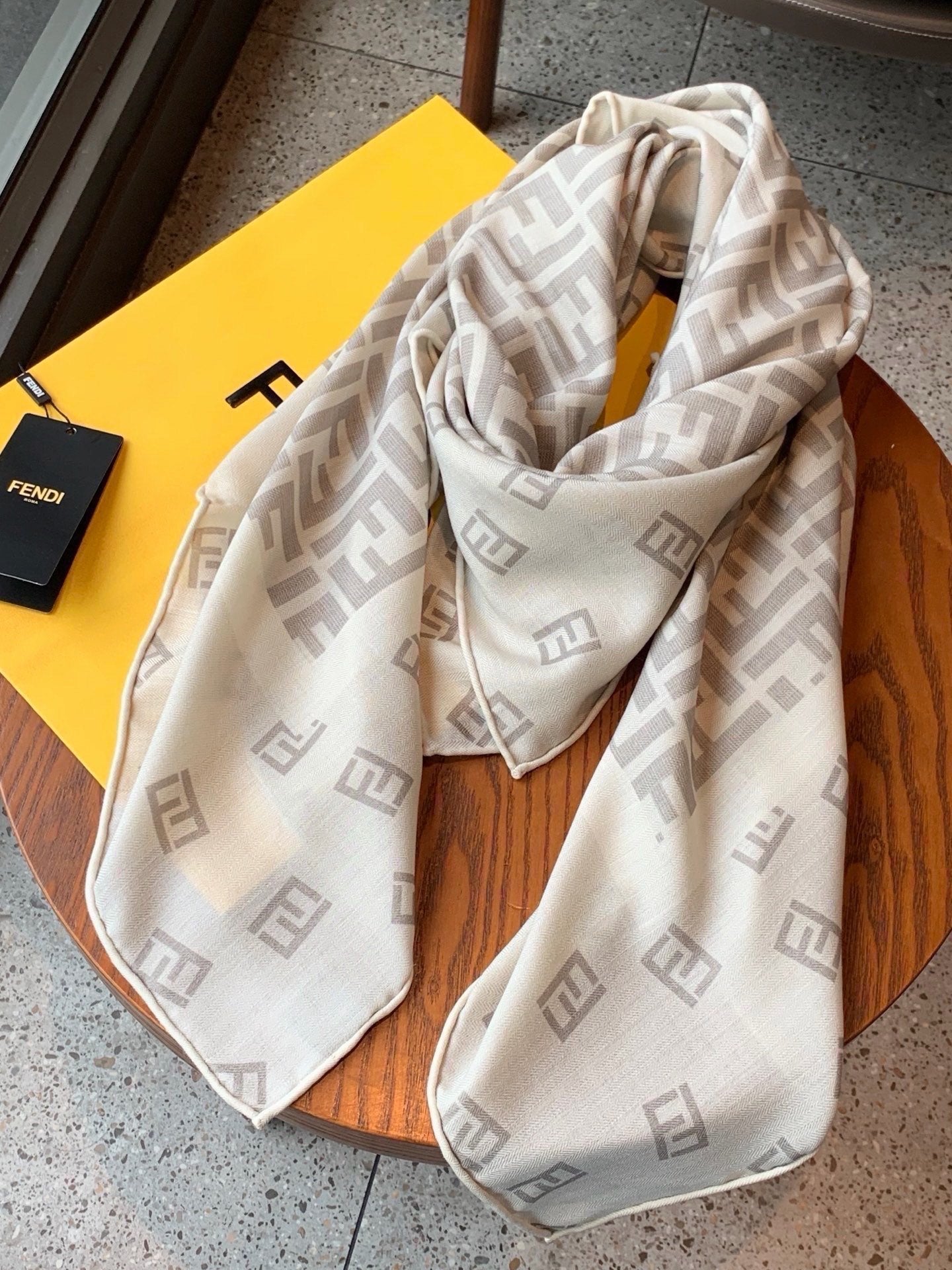 Fendi Scarf 140*140cm Grey Cashmere Silk 286294