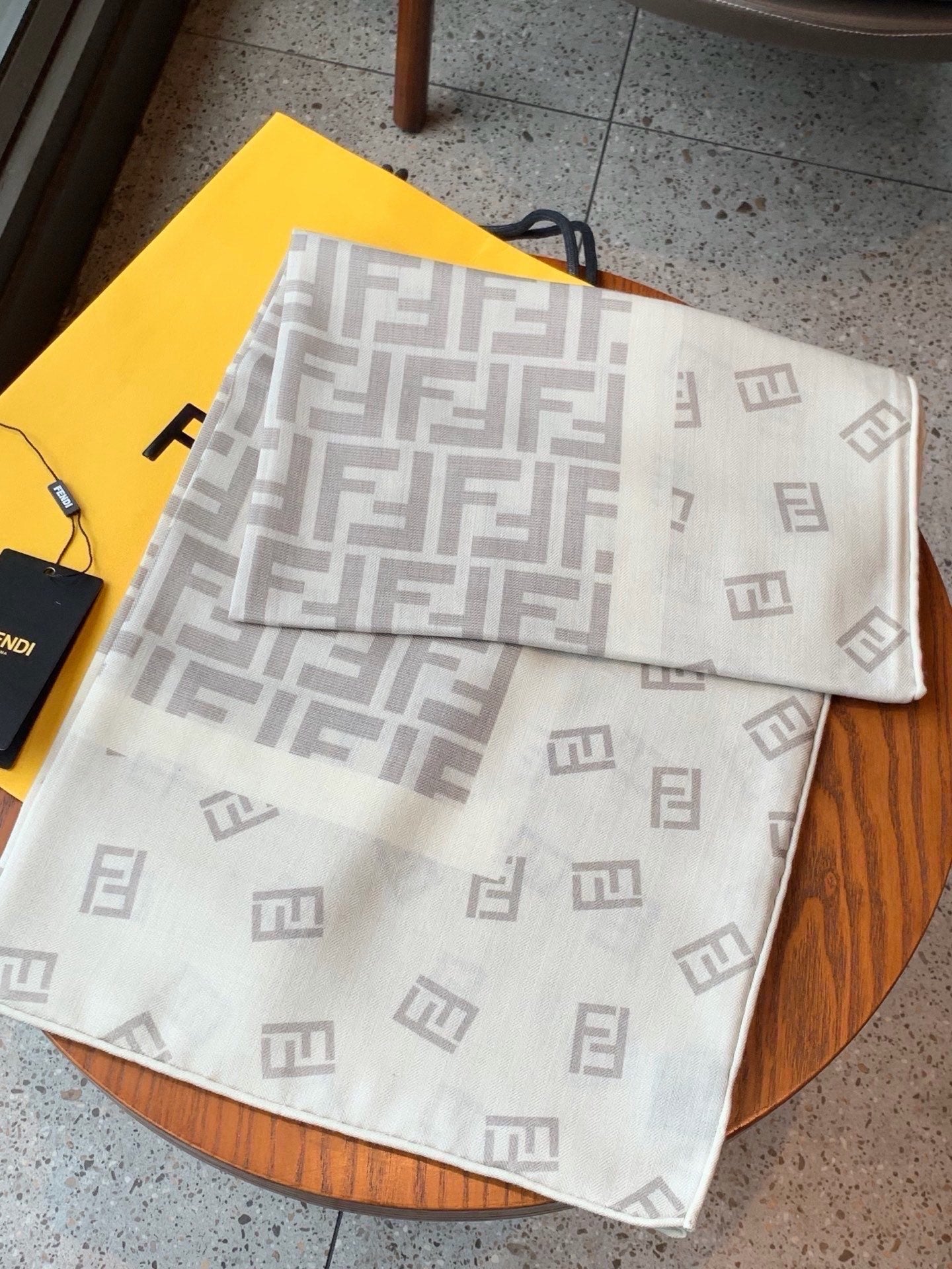 Fendi Scarf 140*140cm Grey Cashmere Silk 286294