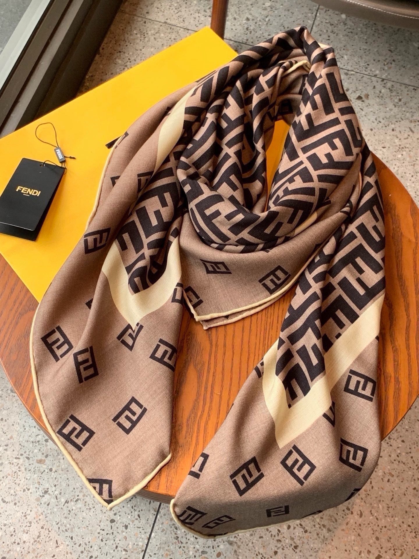 Fendi Scarf 140*140cm Taupe Cashmere Silk 286295