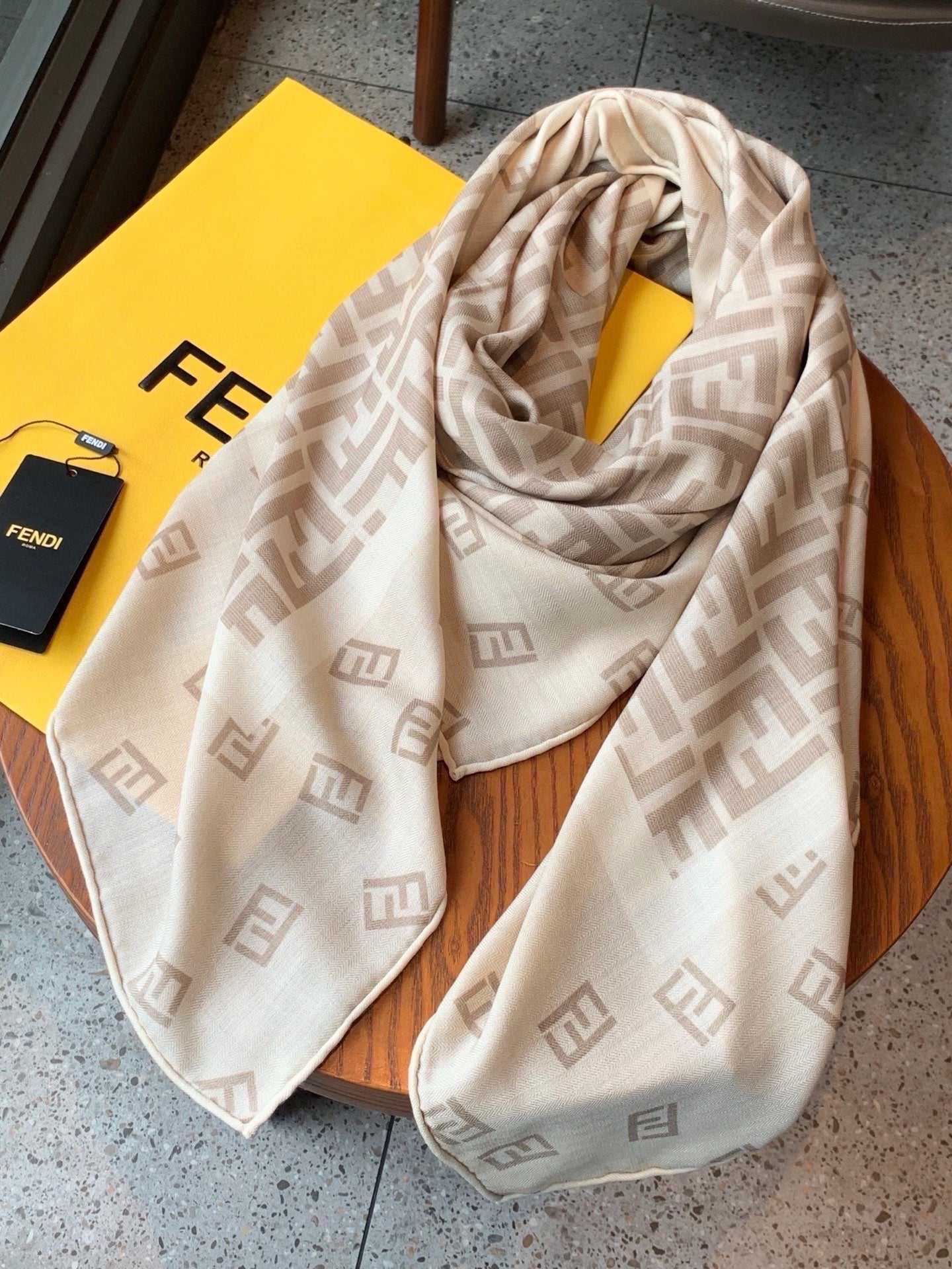 Fendi Scarf 140*140cm Cream Cashmere Silk 286296