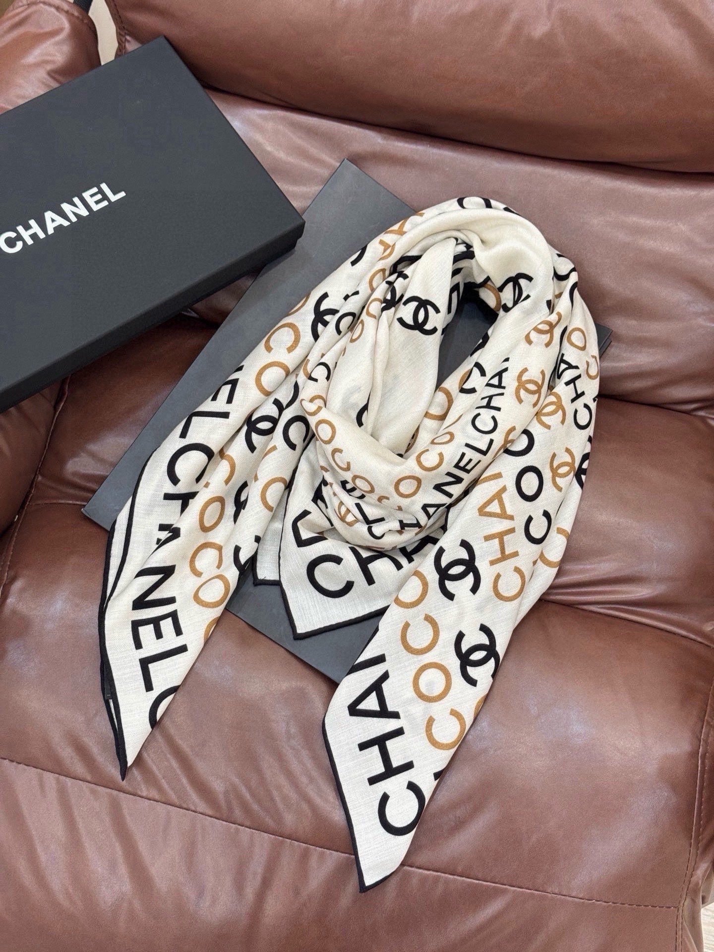 CC 26s Scarf 135x135 Cream Cashmere Mulberry Silk 328848