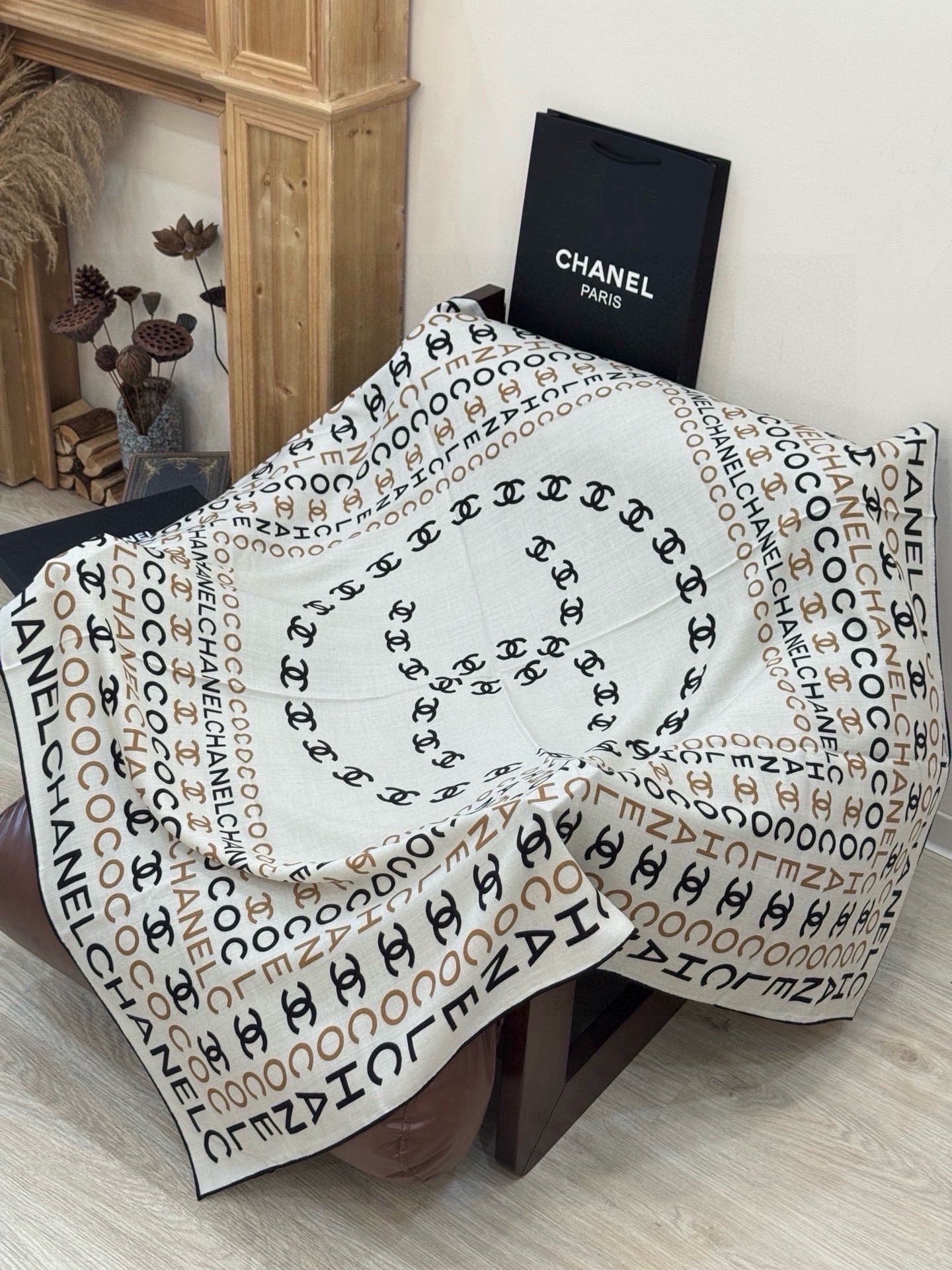 CC 26s Scarf 135x135 Cream Cashmere Mulberry Silk 328848