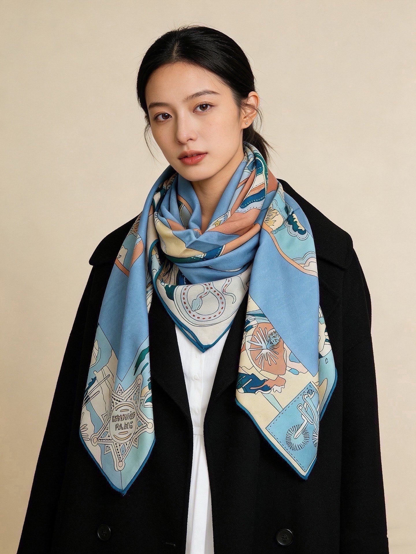 HM Bottes Story Scarf 140x140 Light Blue Cashmere Silk 328849