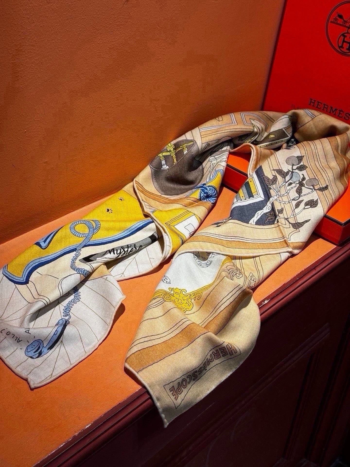 HM 26s Scarf 140 In Cashmere And Silk 216494