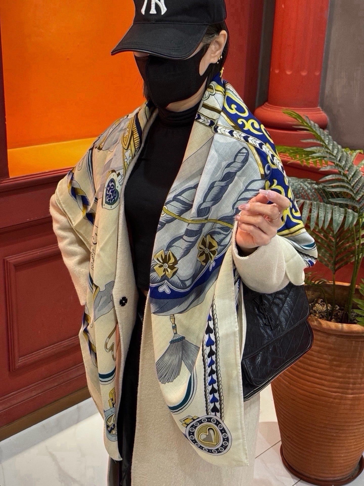 HM 26s Scarf 140 In Cashmere And Silk 216488