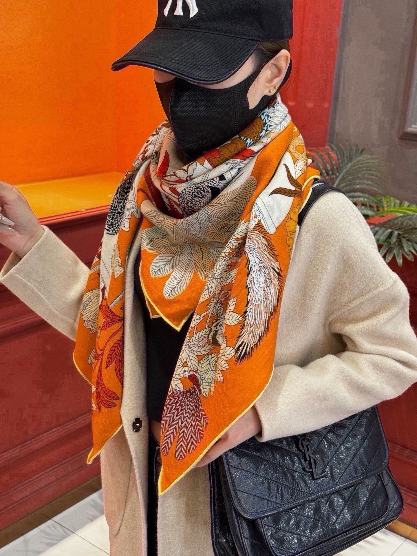HM 26s Scarf 140 In Cashmere And Silk 441164