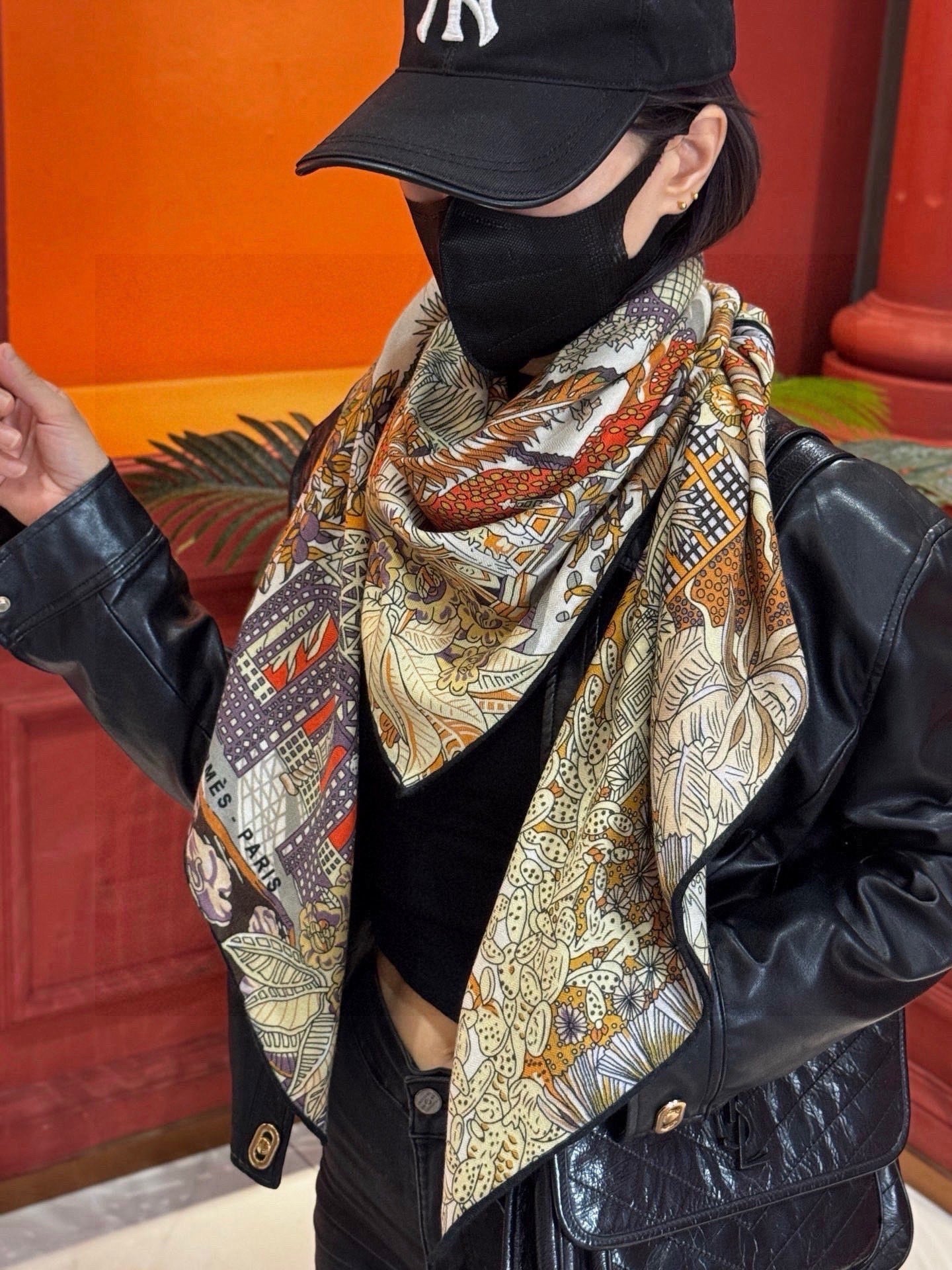 HM 26s Scarf 140 In Cashmere And Silk 441185