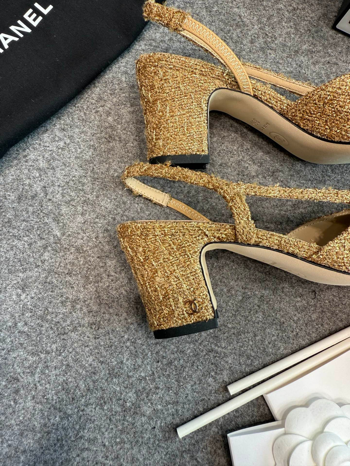 CC 26S Slingback Pumps 6.5cm Gold Black Tweed 118952