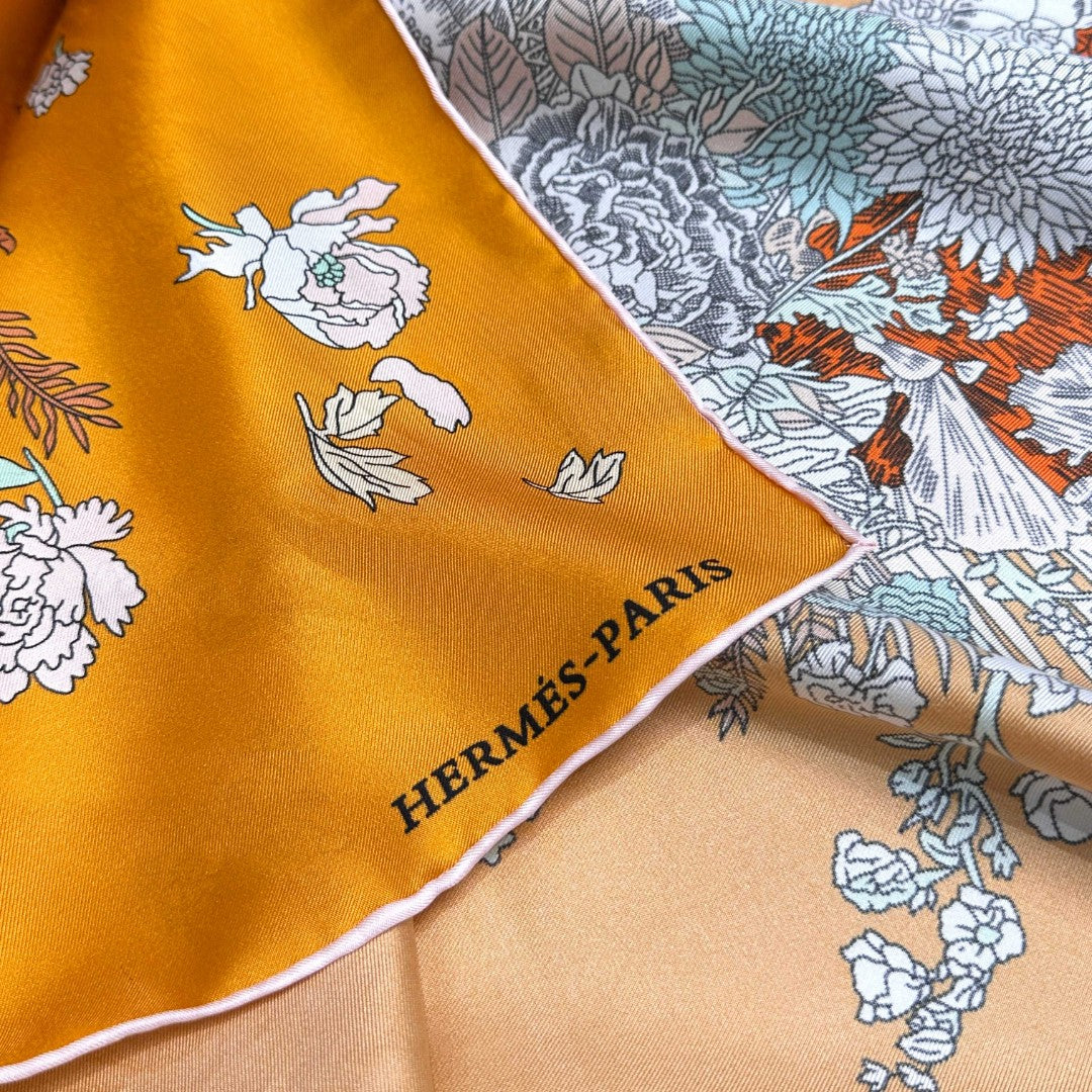HM 26s Scarf 90 In Silk 304311