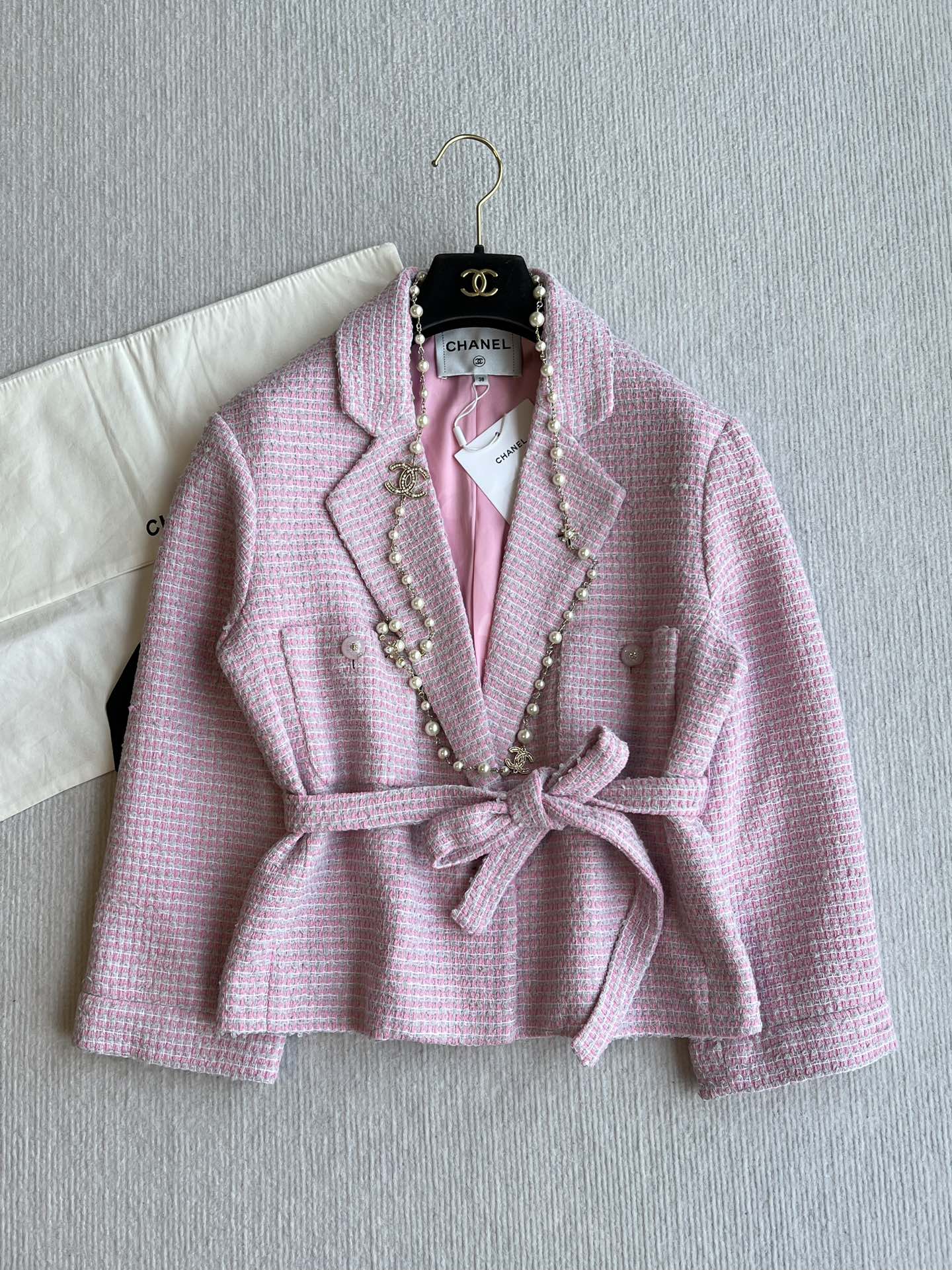 CC 25SS Lace-up Jacket Pink Sequins Tweed 235919