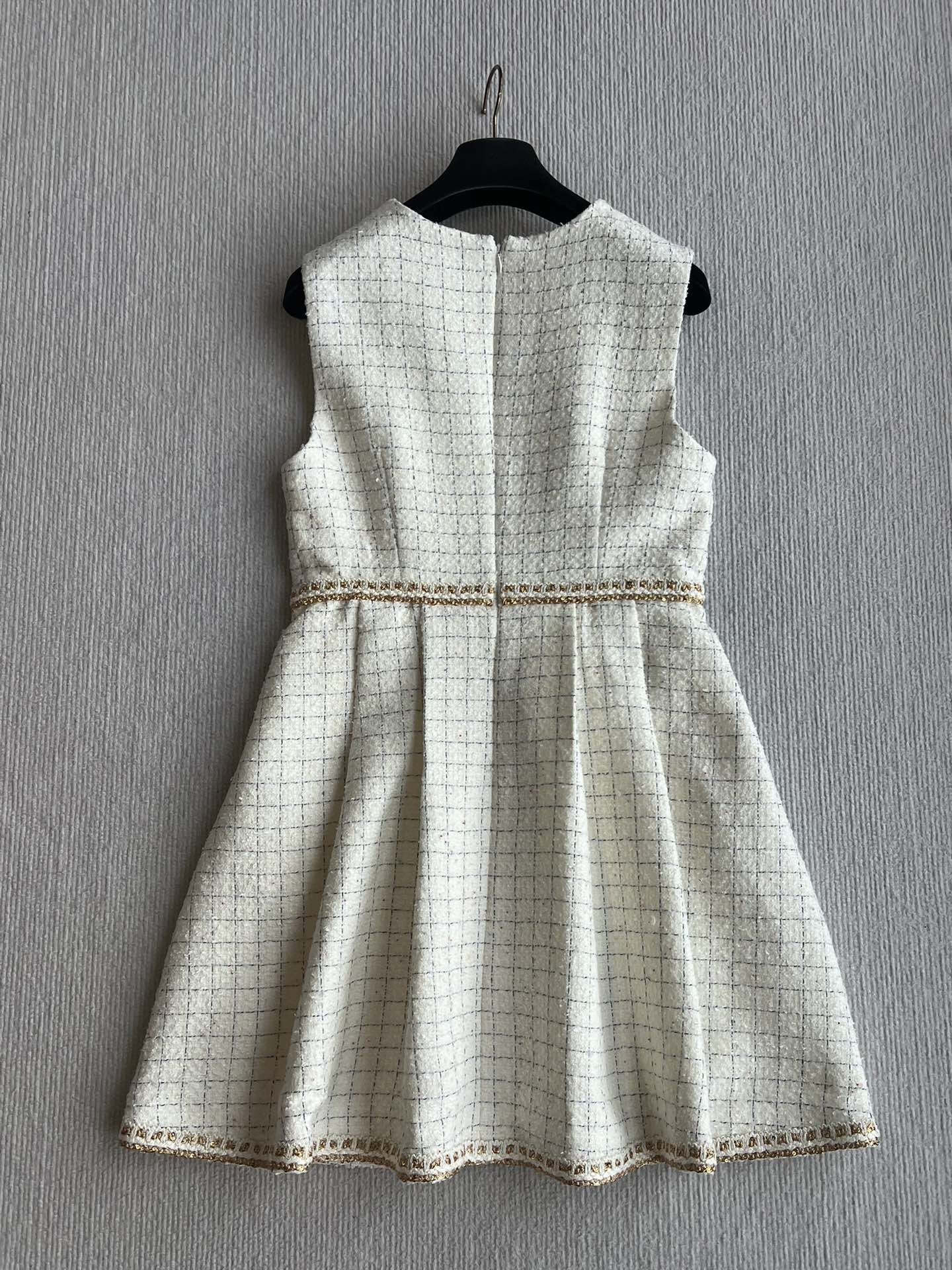 CC 25 Dress White Linen 300131
