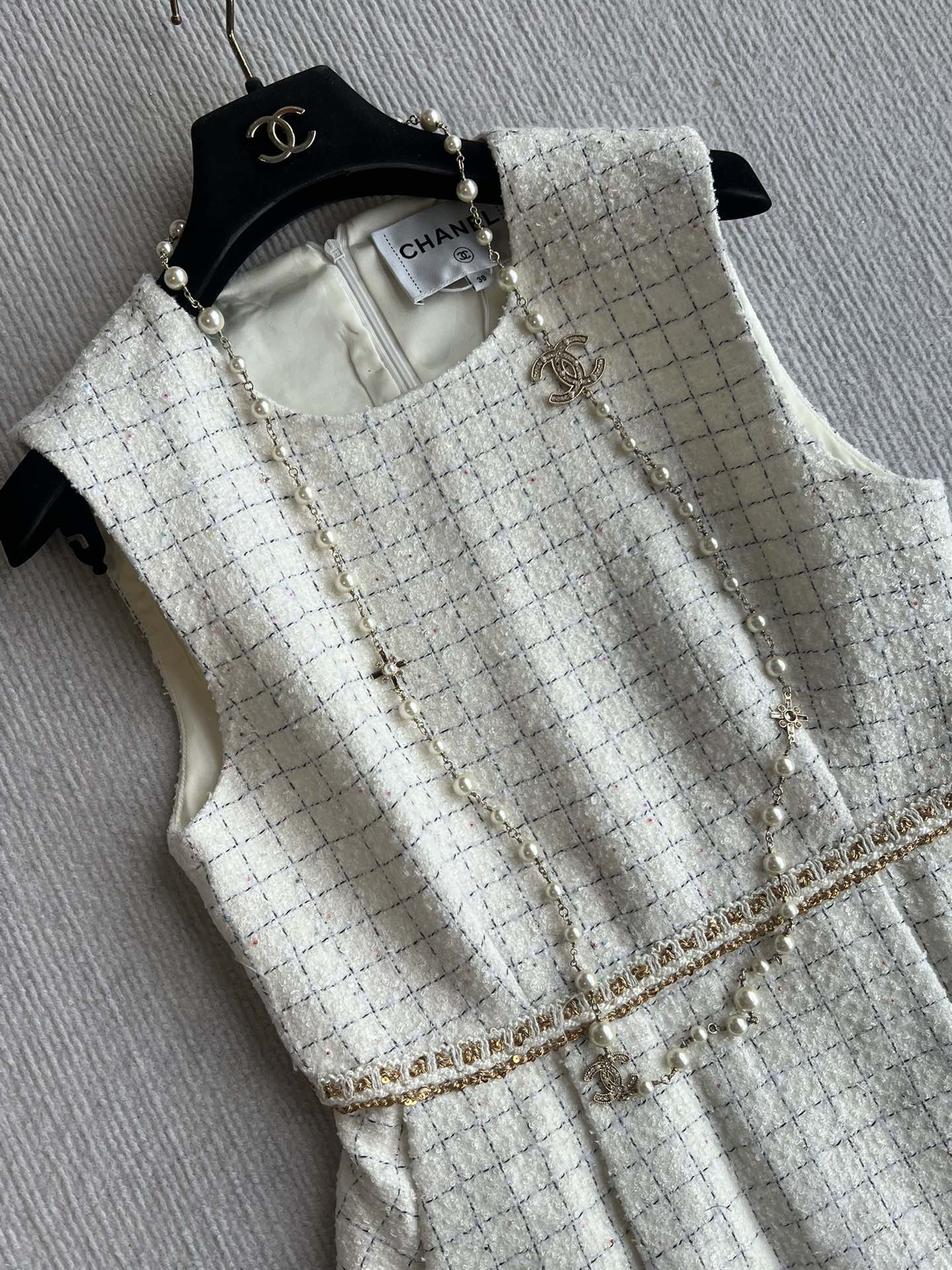 CC 25 Dress White Linen 300131