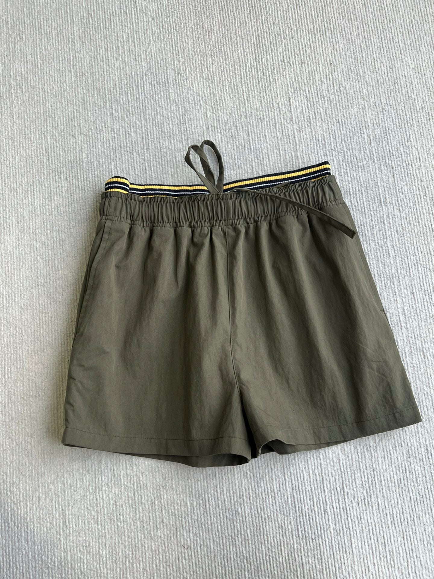 Prada Shorts Olive Polyester 372618
