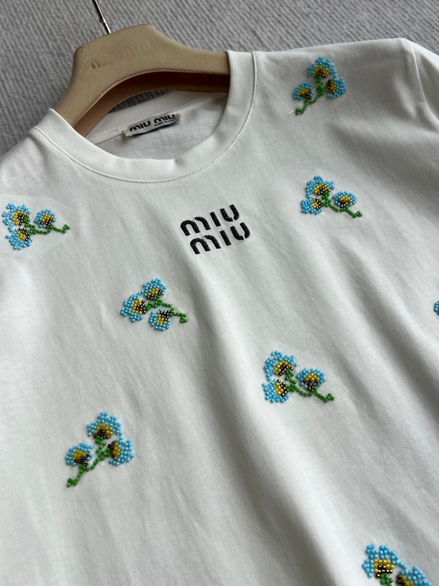 Miu Miu Short Sleeve Embroidered Floral T-Shirt White Cotton 372627