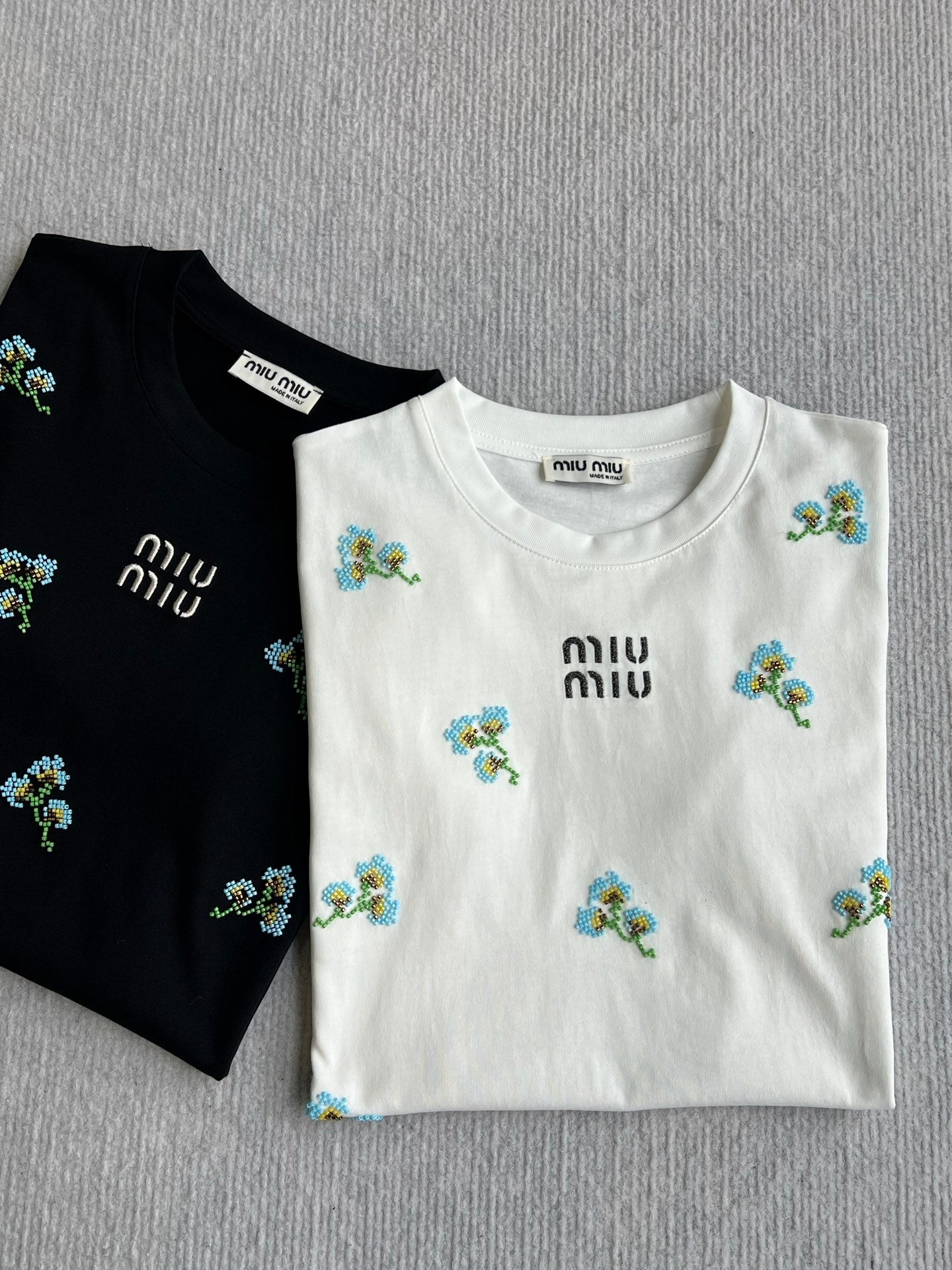 Miu Miu Short Sleeve Embroidered Floral T-Shirt Black Cotton 372628
