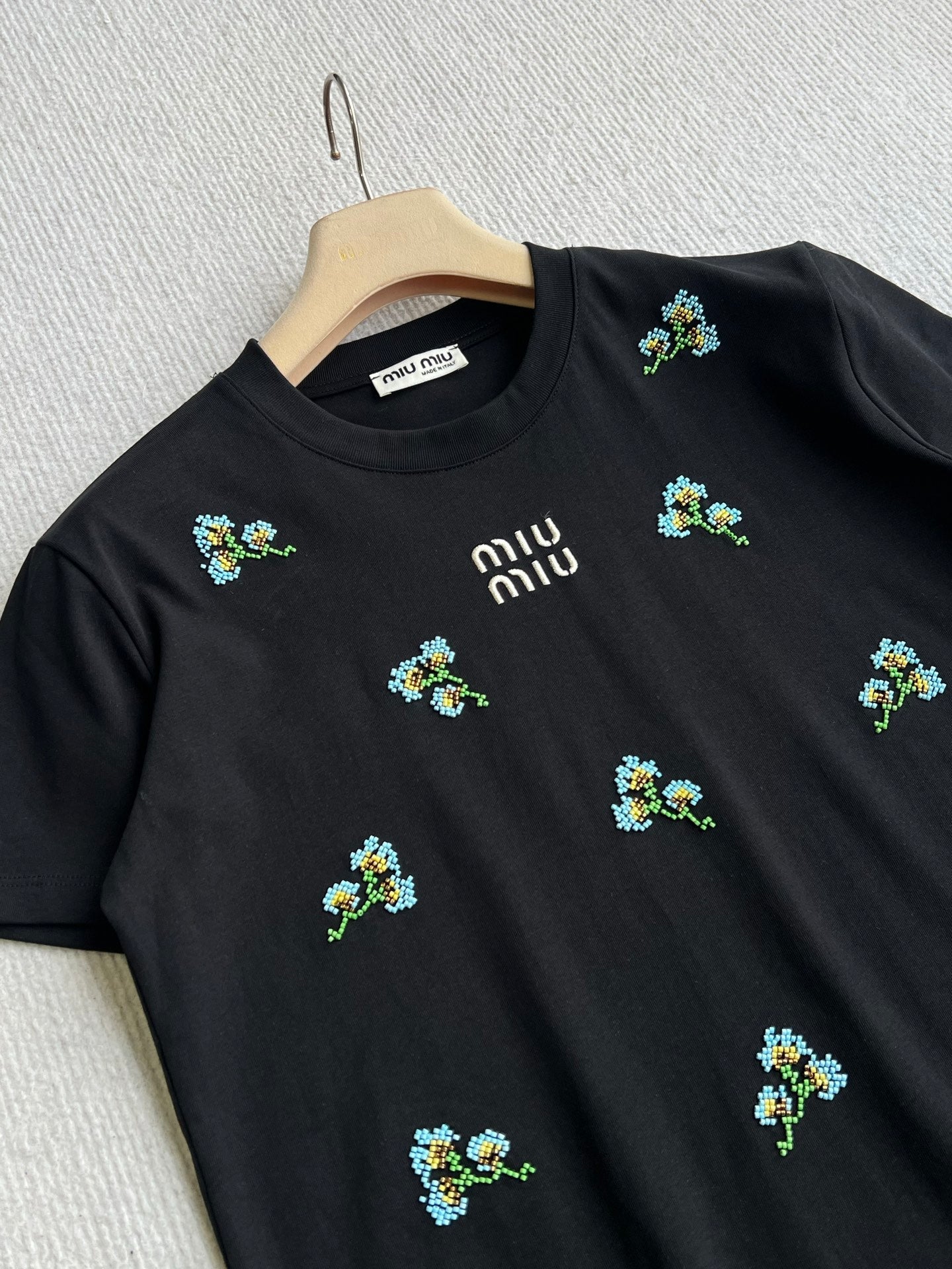Miu Miu Short Sleeve Embroidered Floral T-Shirt Black Cotton 372628