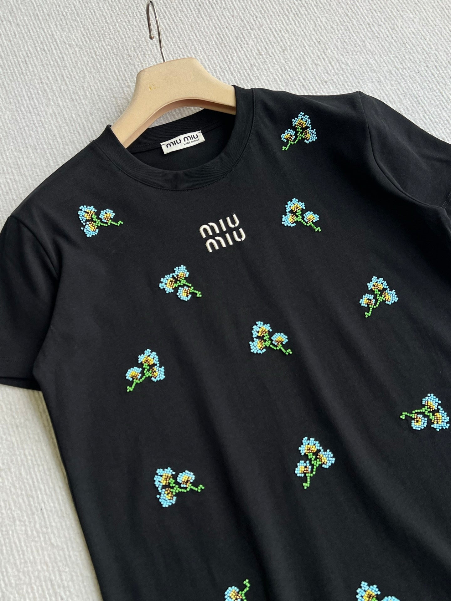 Miu Miu Short Sleeve Embroidered Floral T-Shirt Black Cotton 372628