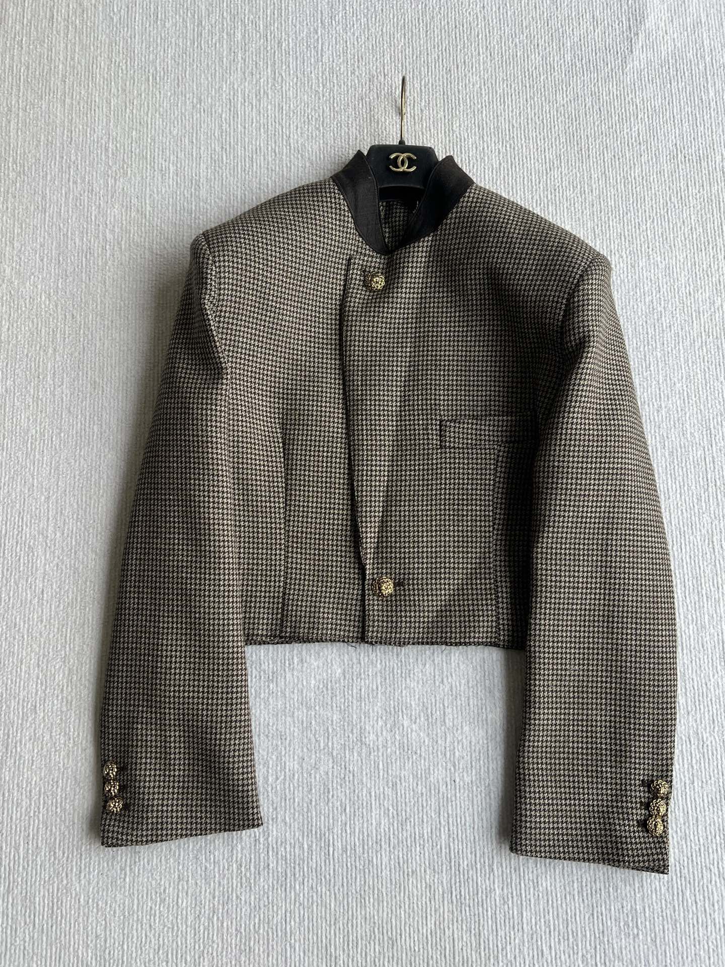 CC 26s Suit Deep Taupe Cream Tweed 401206