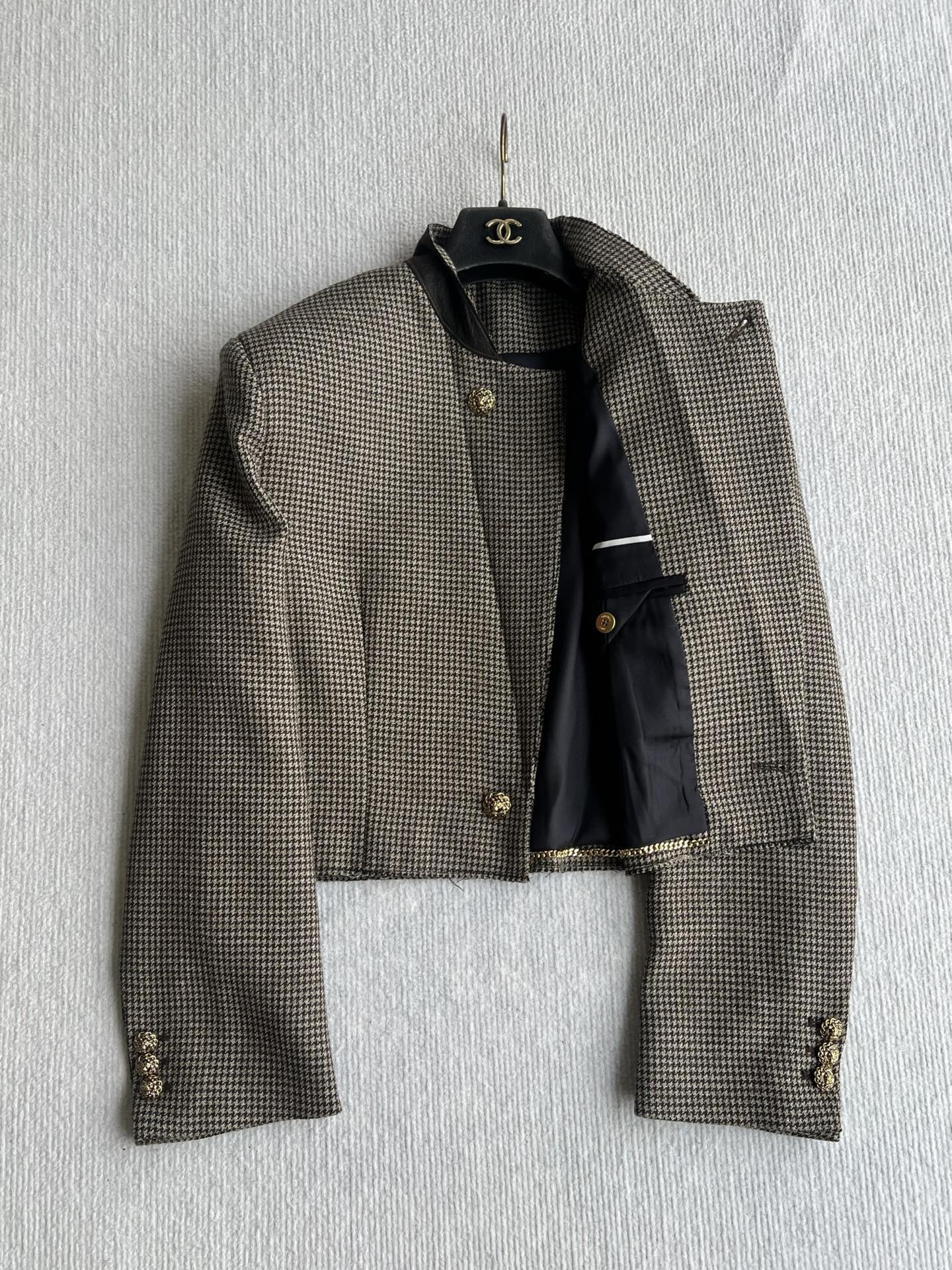 CC 26s Suit Deep Taupe Cream Tweed 401206