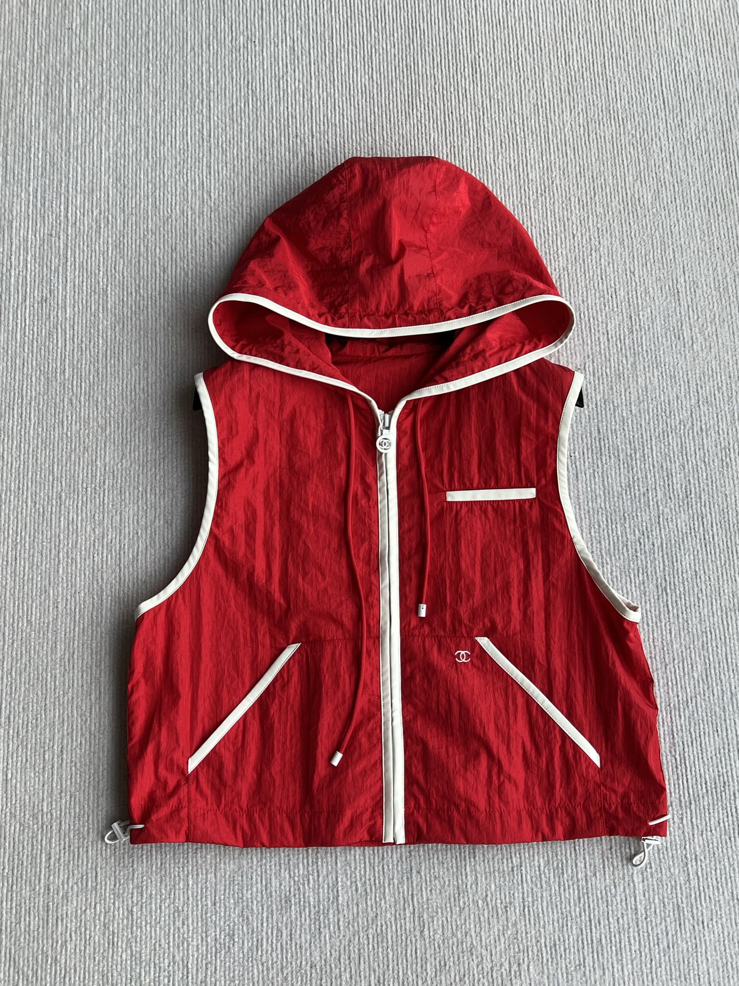 CC 26s Hooded Vest Jacket Red Polyester 405076