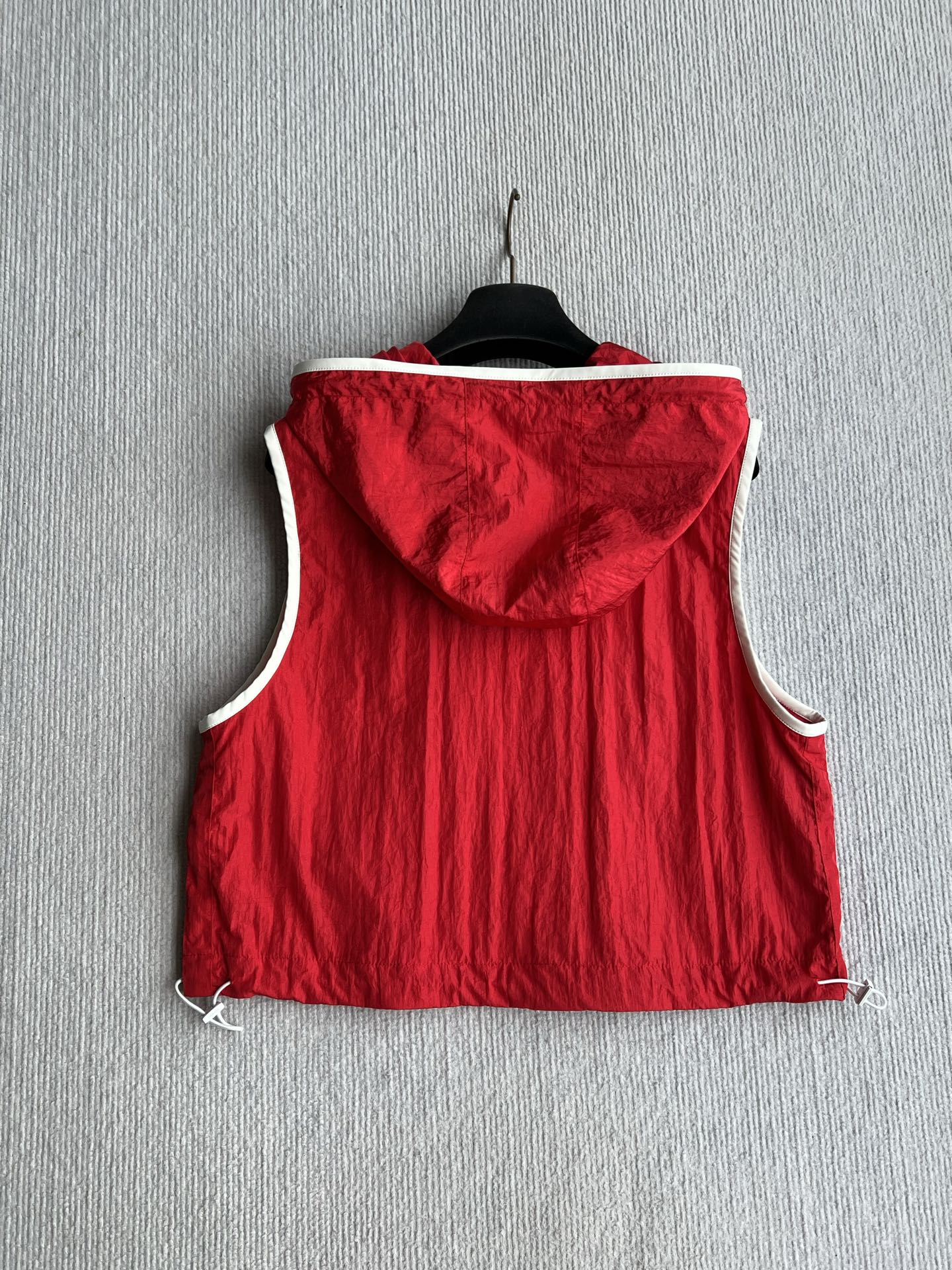 CC 26s Hooded Vest Jacket Red Polyester 405076