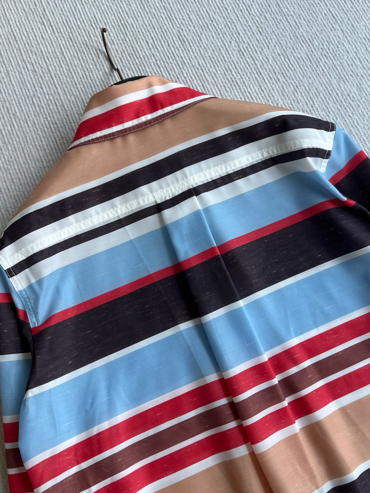 CC 26s Resort Long-Sleeve Button-Down Shirt Red Brown Blue Cotton Polyester 405111