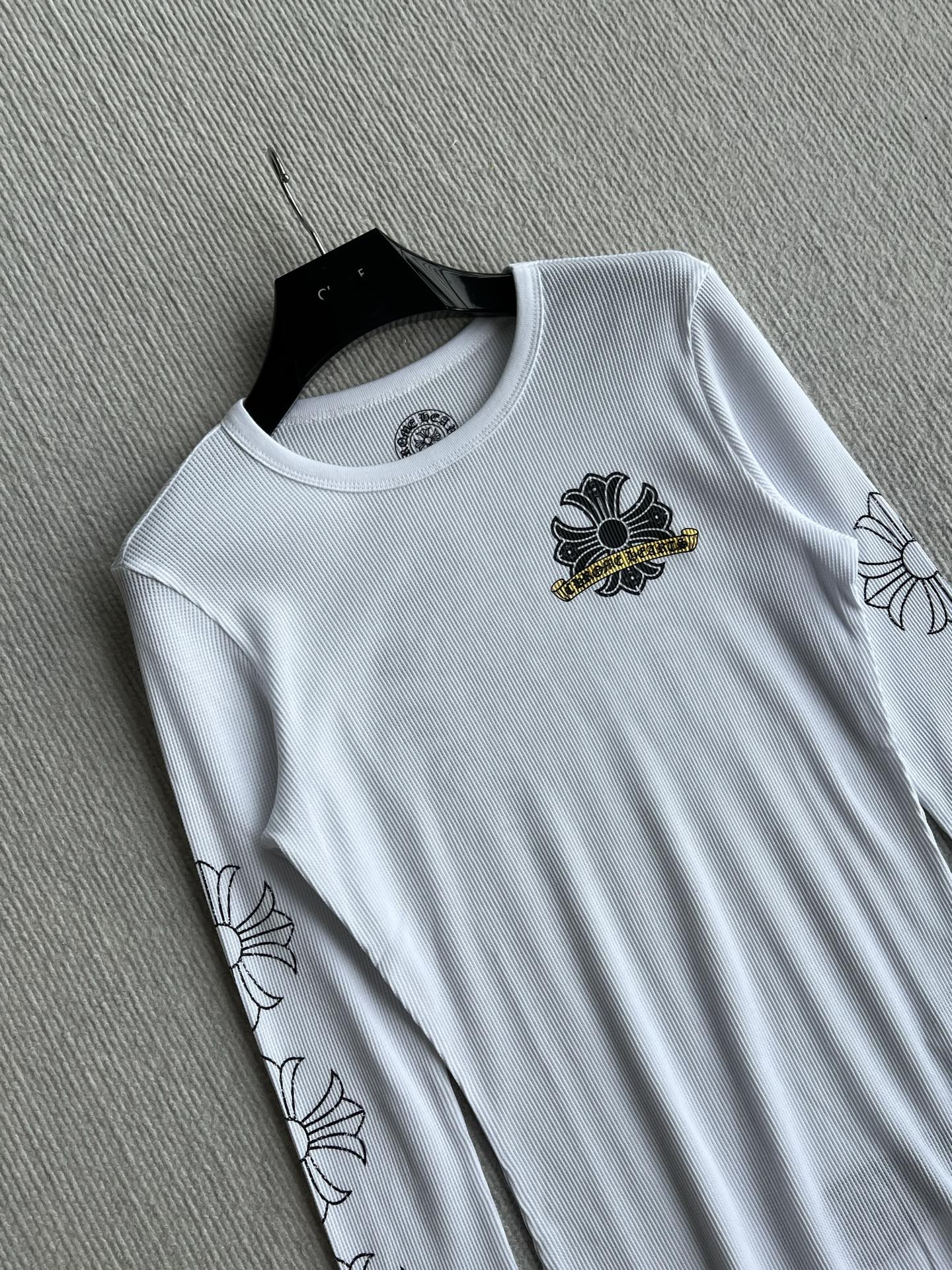 𝐂𝐡𝐫𝐨𝐦𝐞 H𝐞𝐚𝐫𝐭𝐬 26s Long-Sleeve T-Shirt White Cotton 412316