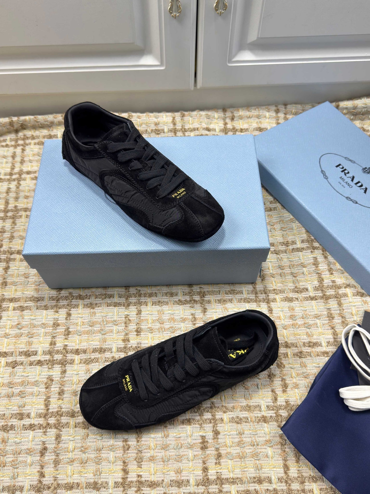 Prada 26s Low Top Sneakers In Black Nylon And Suede